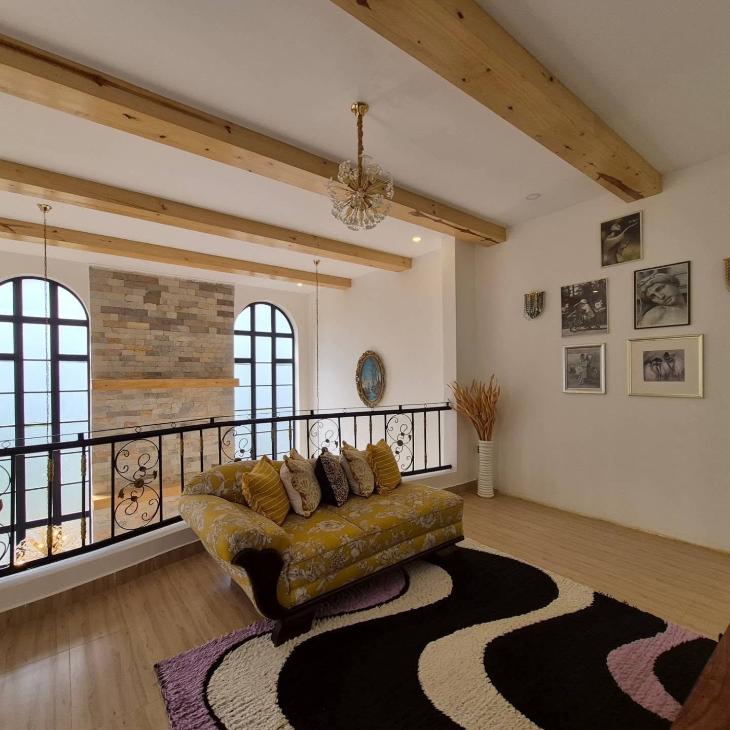 Executive 4-Bedroom All-En-Suite Home for Sale thumbnail 18