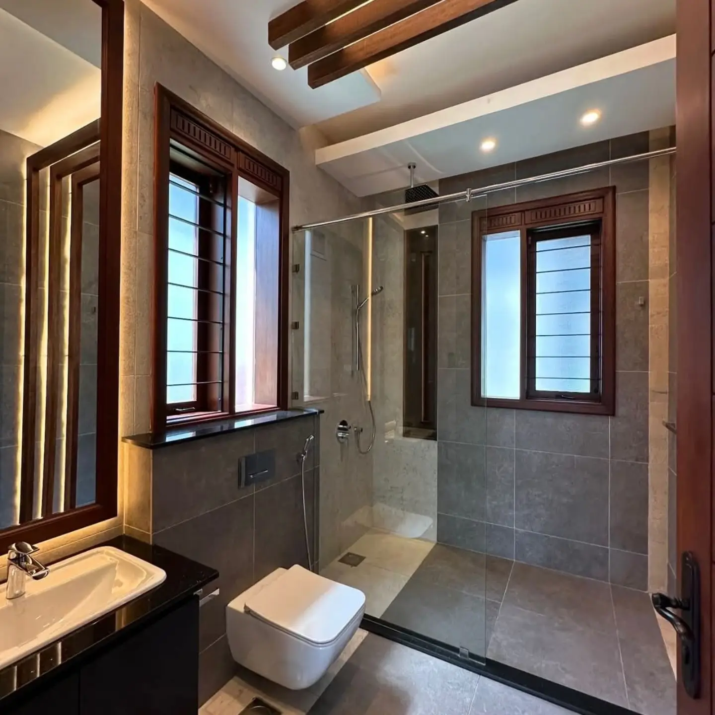 Magnificent 4-Bedroom Ambassadorial Residence for Sale in Runda thumbnail 10