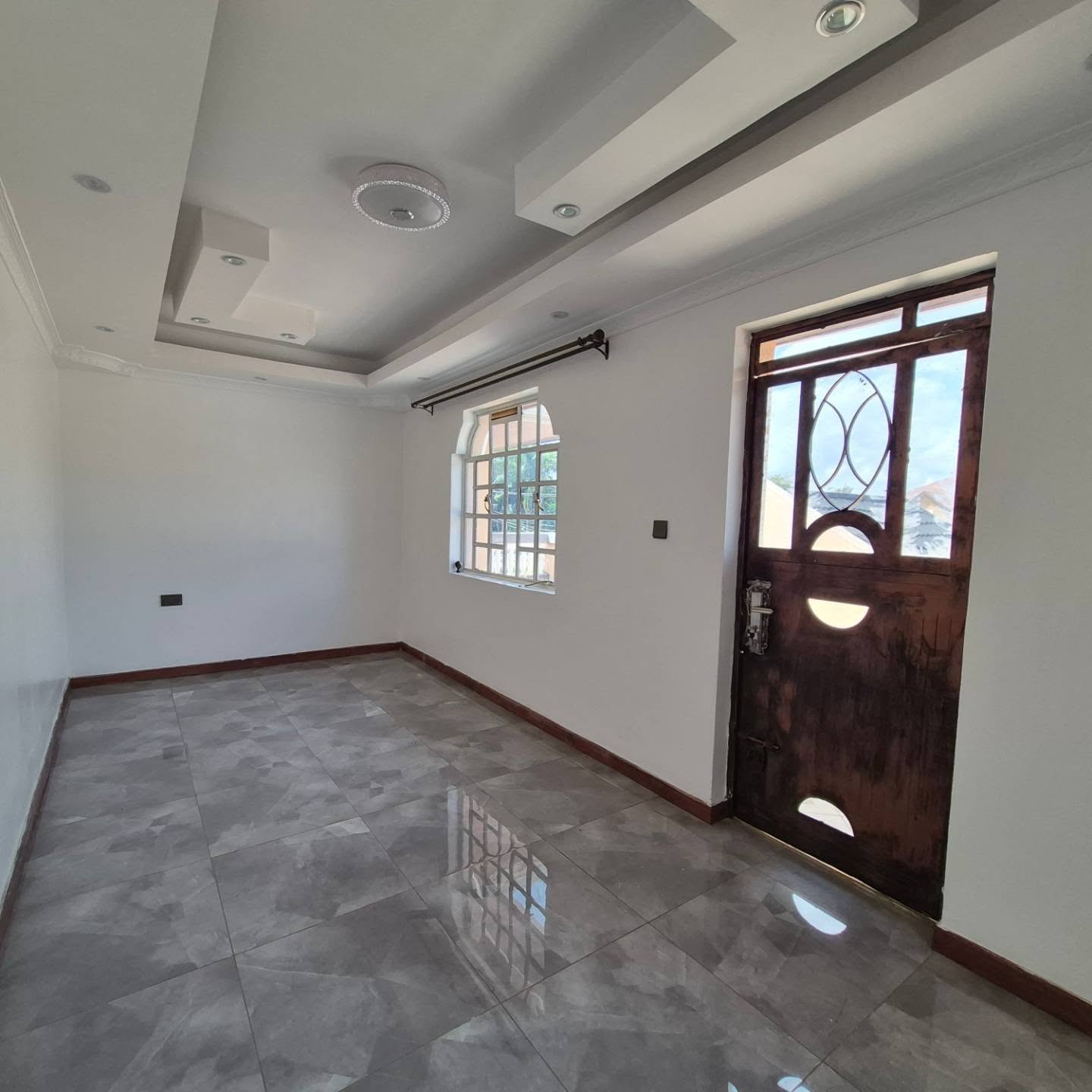 5-Bedroom + DSQ For Rent Runda thumbnail 18
