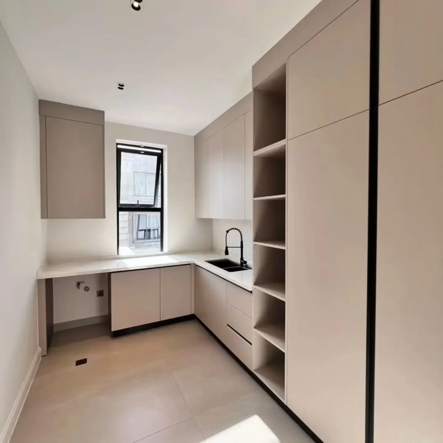 Luxury 5 Bedroom Villas for Sale thumbnail 9