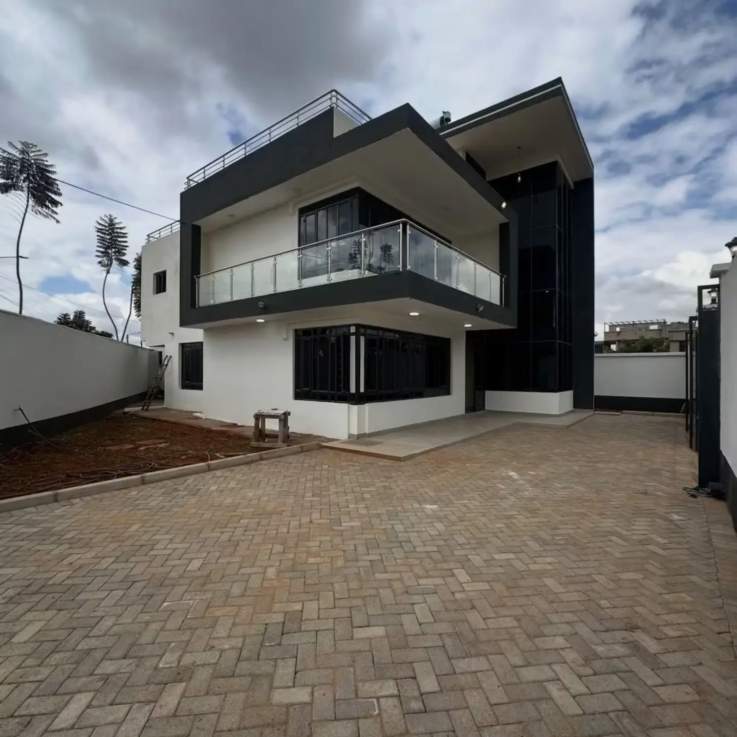 Elegant 4-Bedroom Home with DSQ For Sale — Ruiru, Kiambu