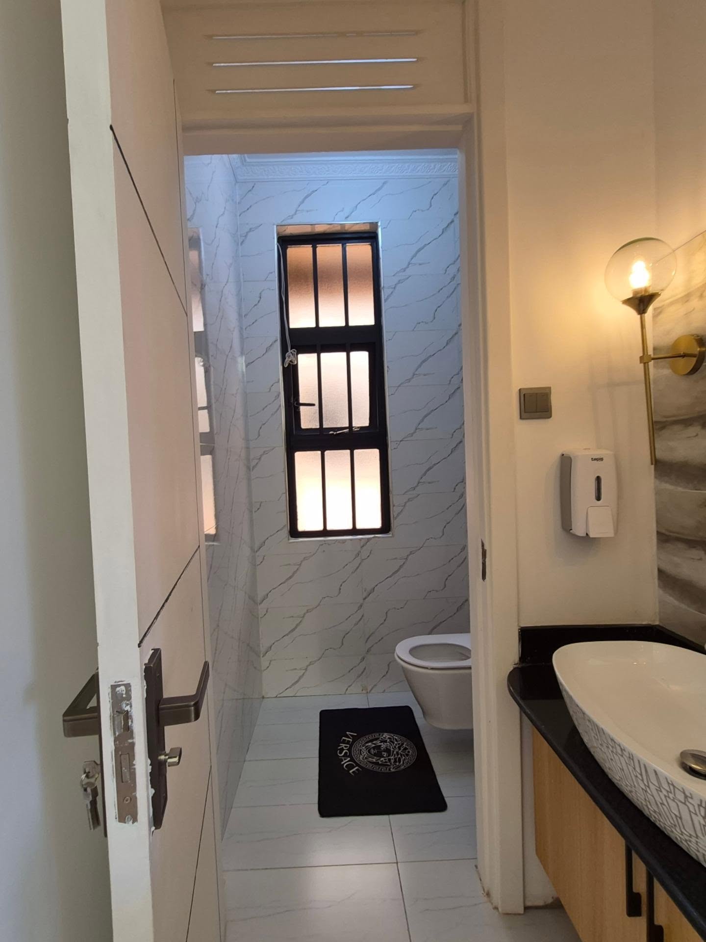 4 Bedroom All Ensuite Executive Residence for Sale thumbnail 7
