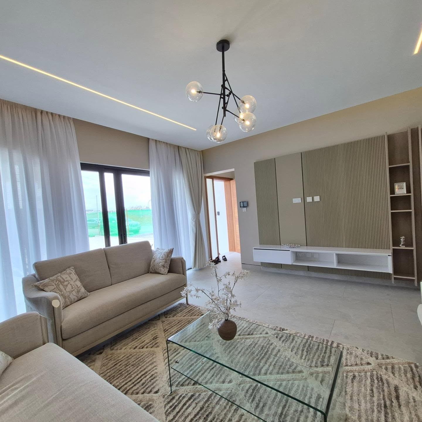 LUXURY 4-BEDROOM ALL-ENSUITE HOMES FOR SALE thumbnail 4
