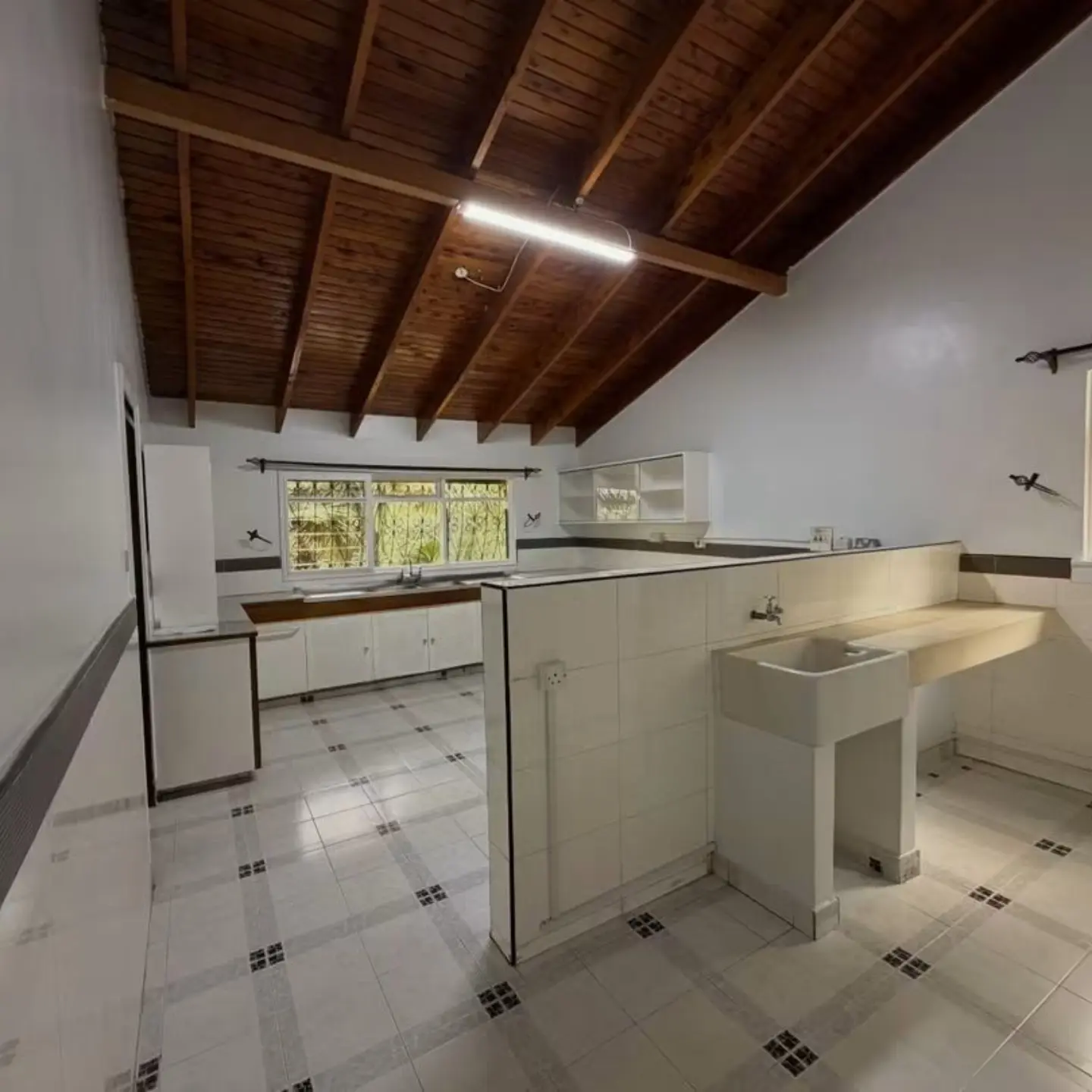 4 Bedroom House For Rent In Runda thumbnail 8