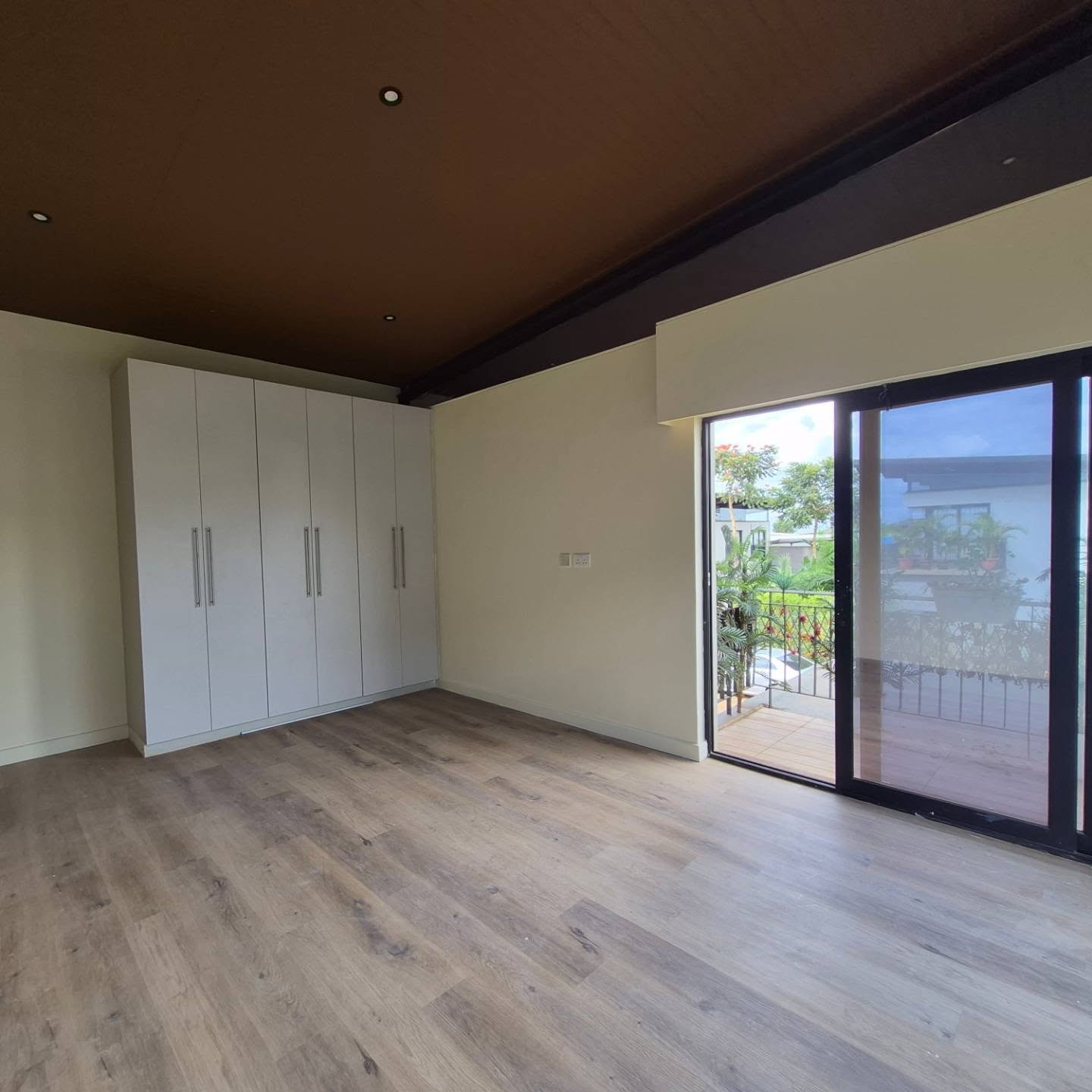 Elegant 4-Bedroom Villa for Sale in Runda thumbnail 2