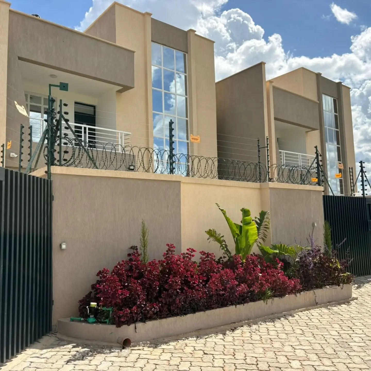 Tola Executive Villas For Sale thumbnail 3
