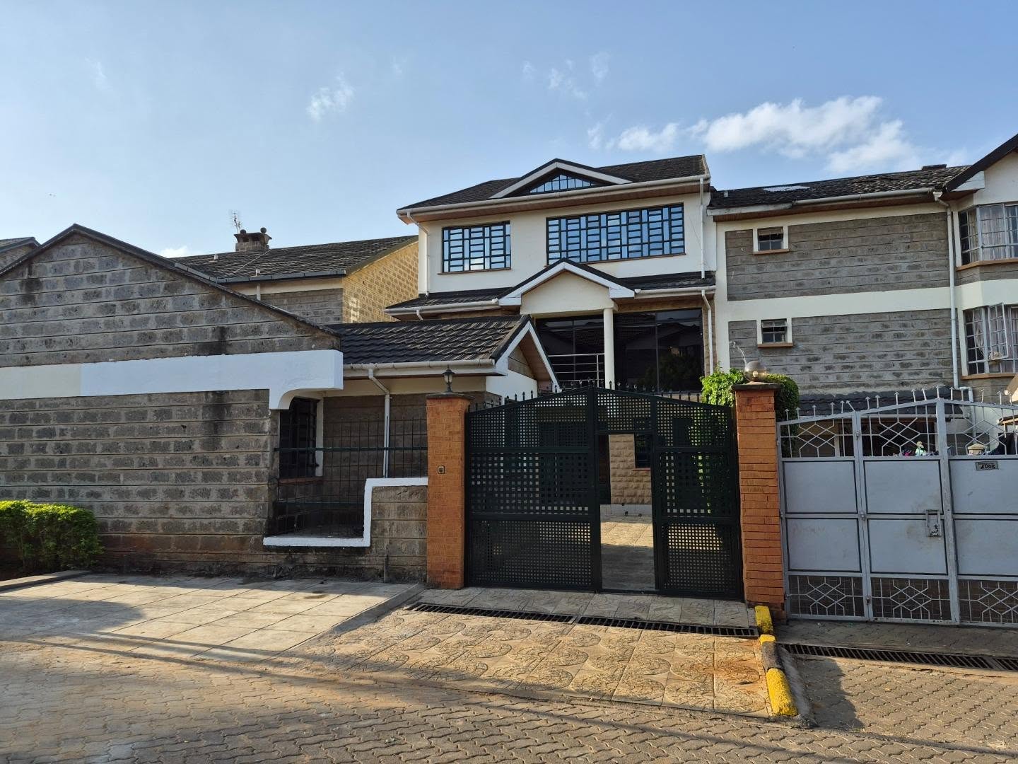 5 Bedroom House Let in Nairobi — Muthaiga, Nairobi