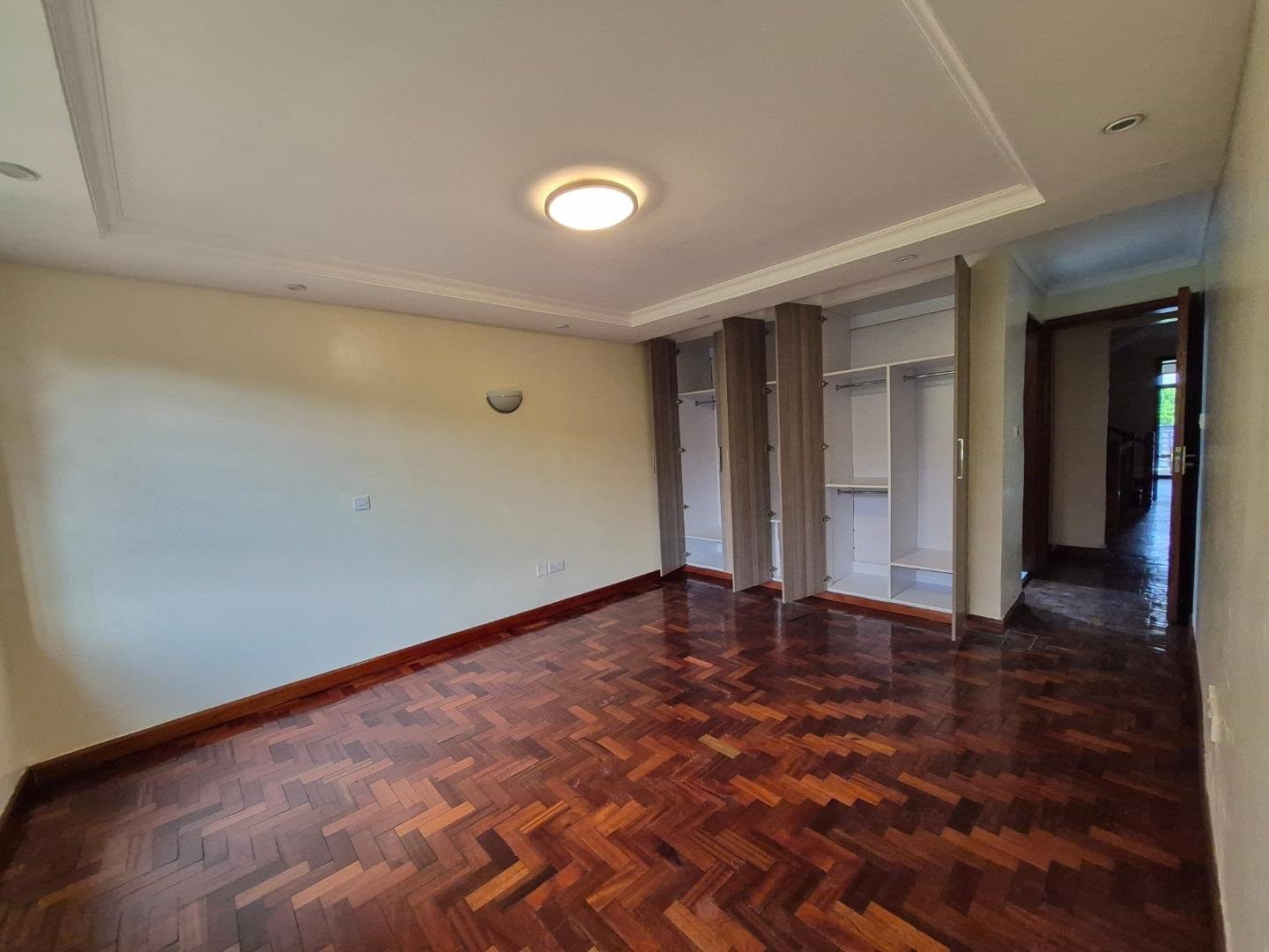 5 Bedroom House Let in Nairobi thumbnail 7