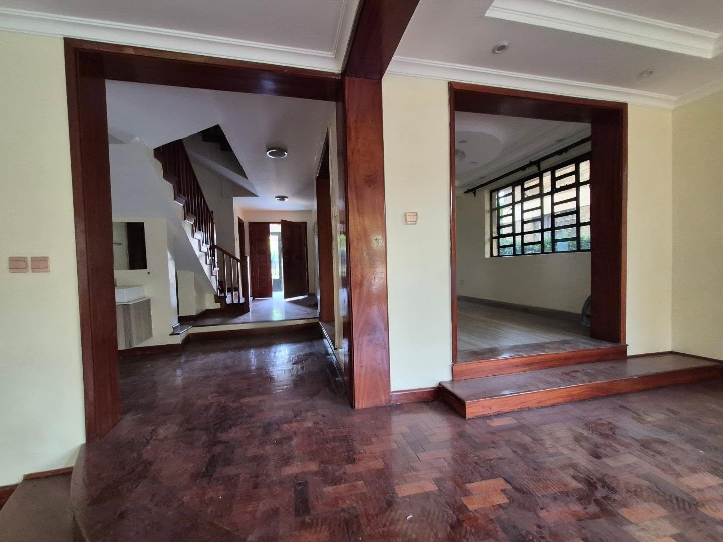 5 Bedroom House Let in Nairobi thumbnail 9