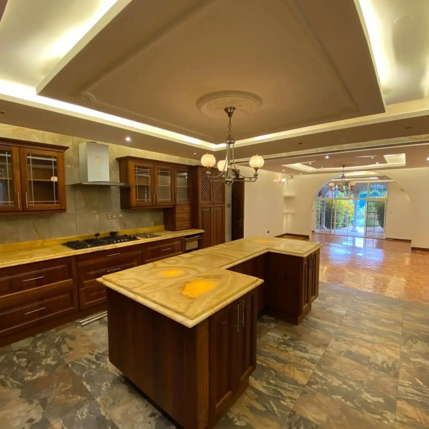 Newly Renovated 4-Bedroom + DSQ Villa | Runda thumbnail 4