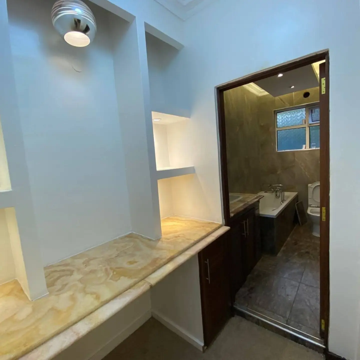Newly Renovated 4-Bedroom + DSQ Villa | Runda thumbnail 9