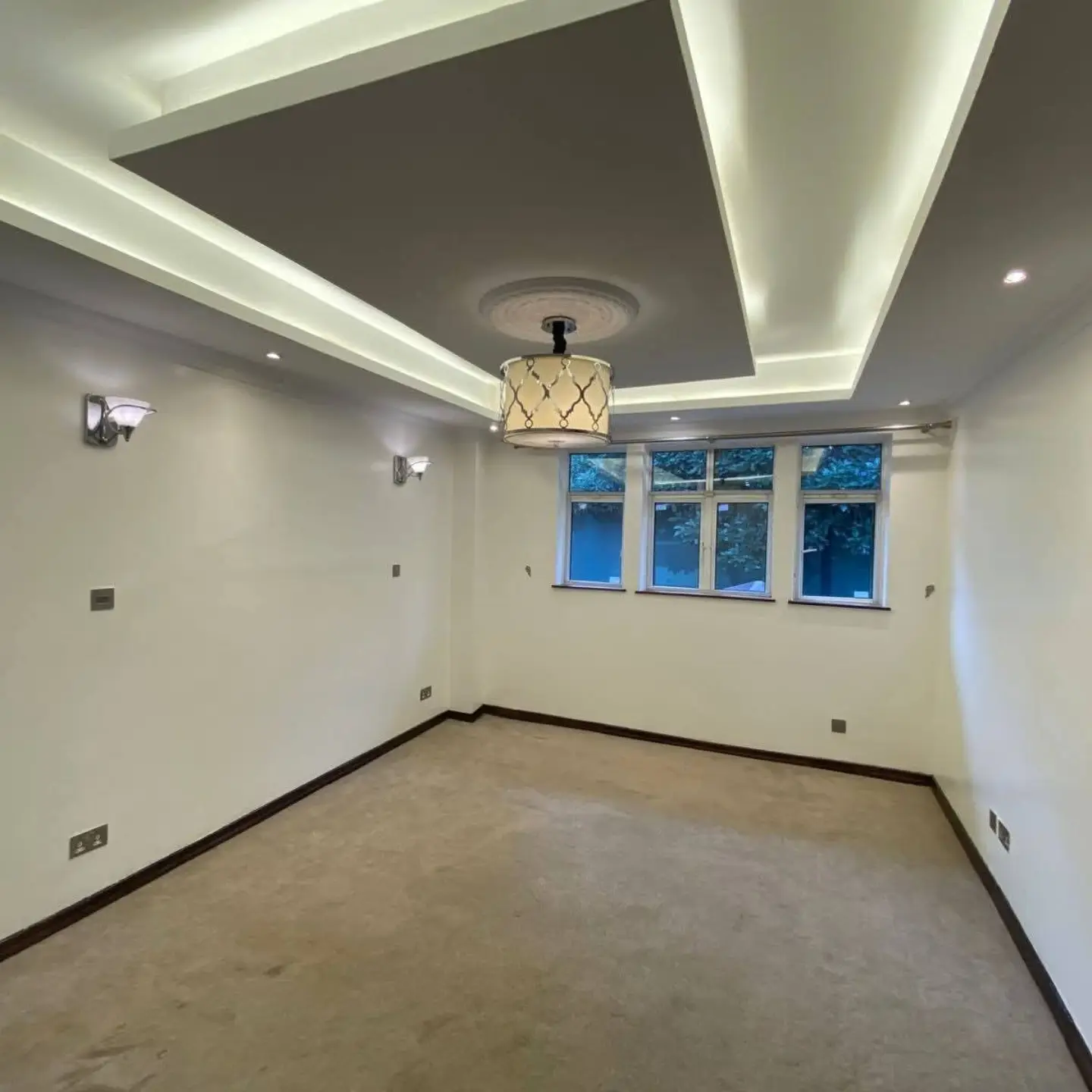Newly Renovated 4-Bedroom + DSQ Villa | Runda thumbnail 10