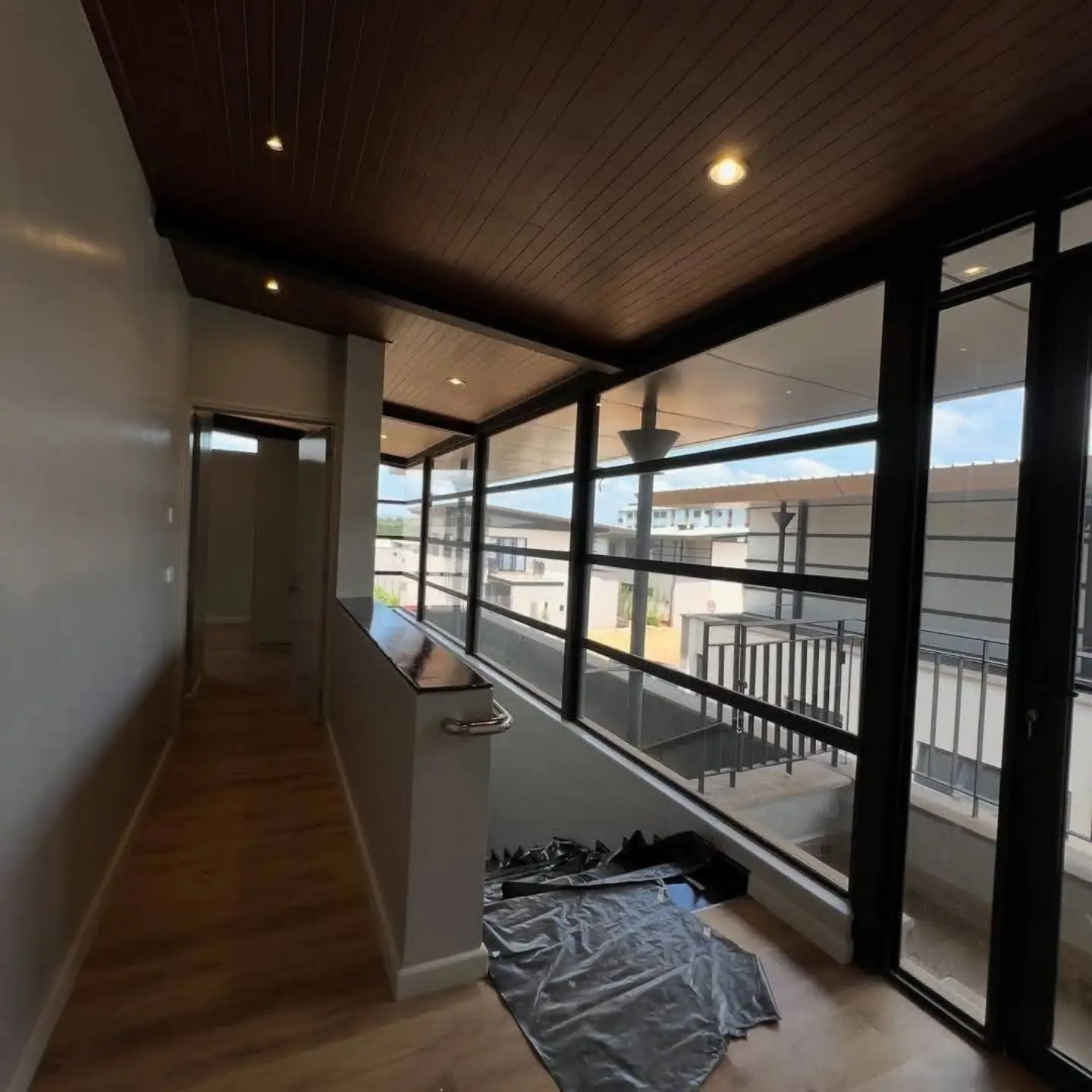 Premium 4-Bedroom Townhouse For Sale thumbnail 5