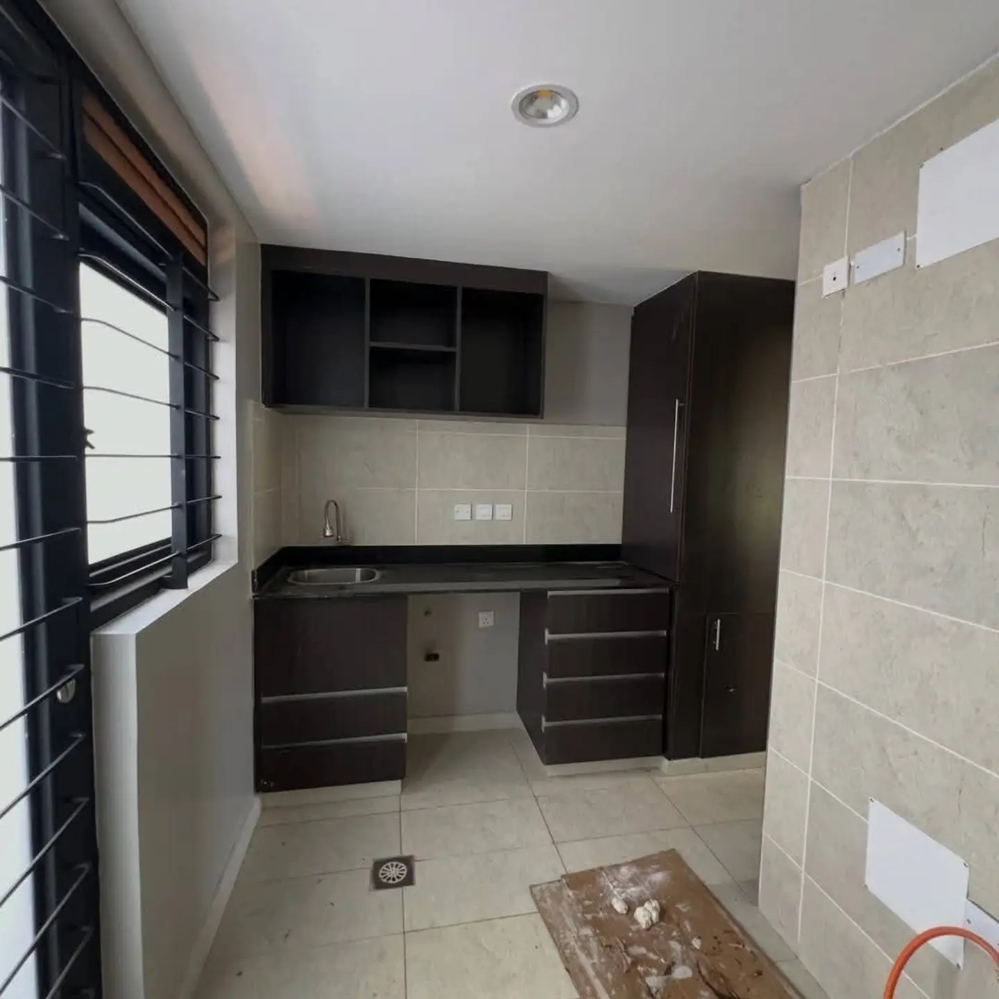 Premium 4-Bedroom Townhouse For Sale thumbnail 8