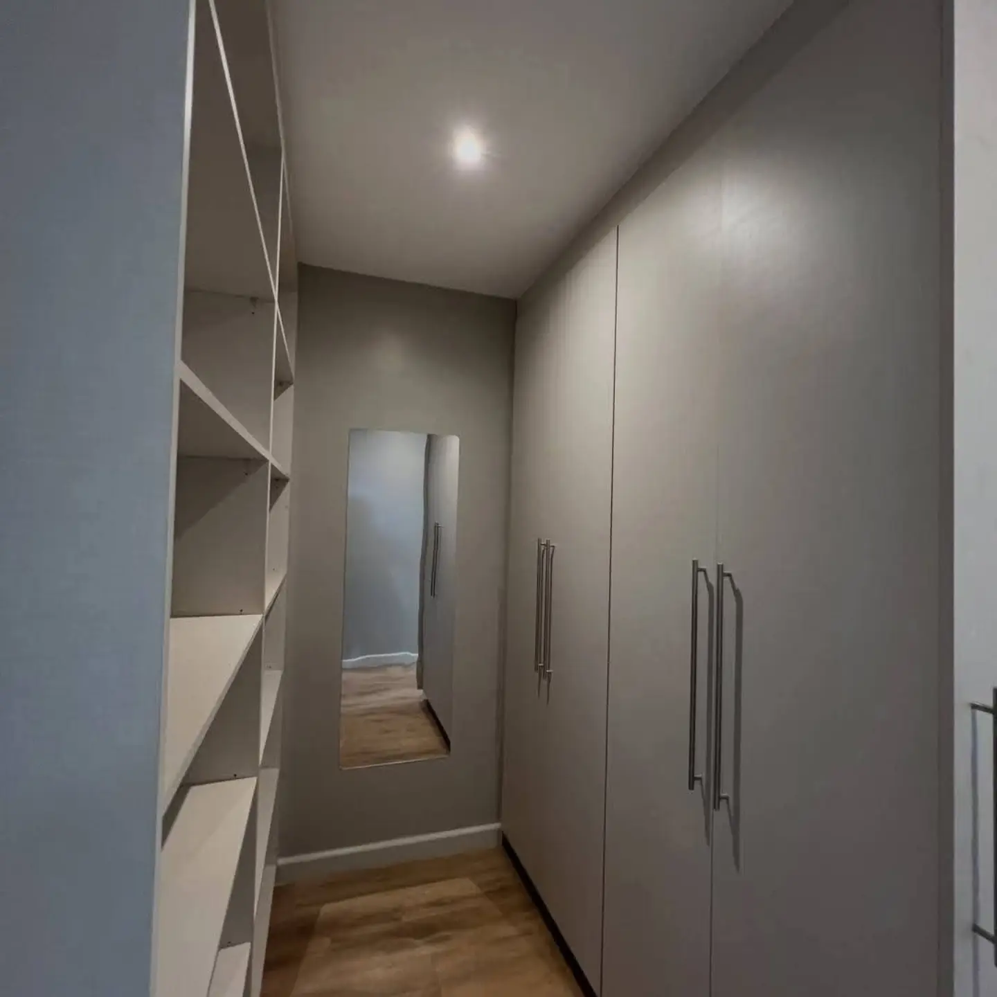 Premium 4-Bedroom Townhouse For Sale thumbnail 9