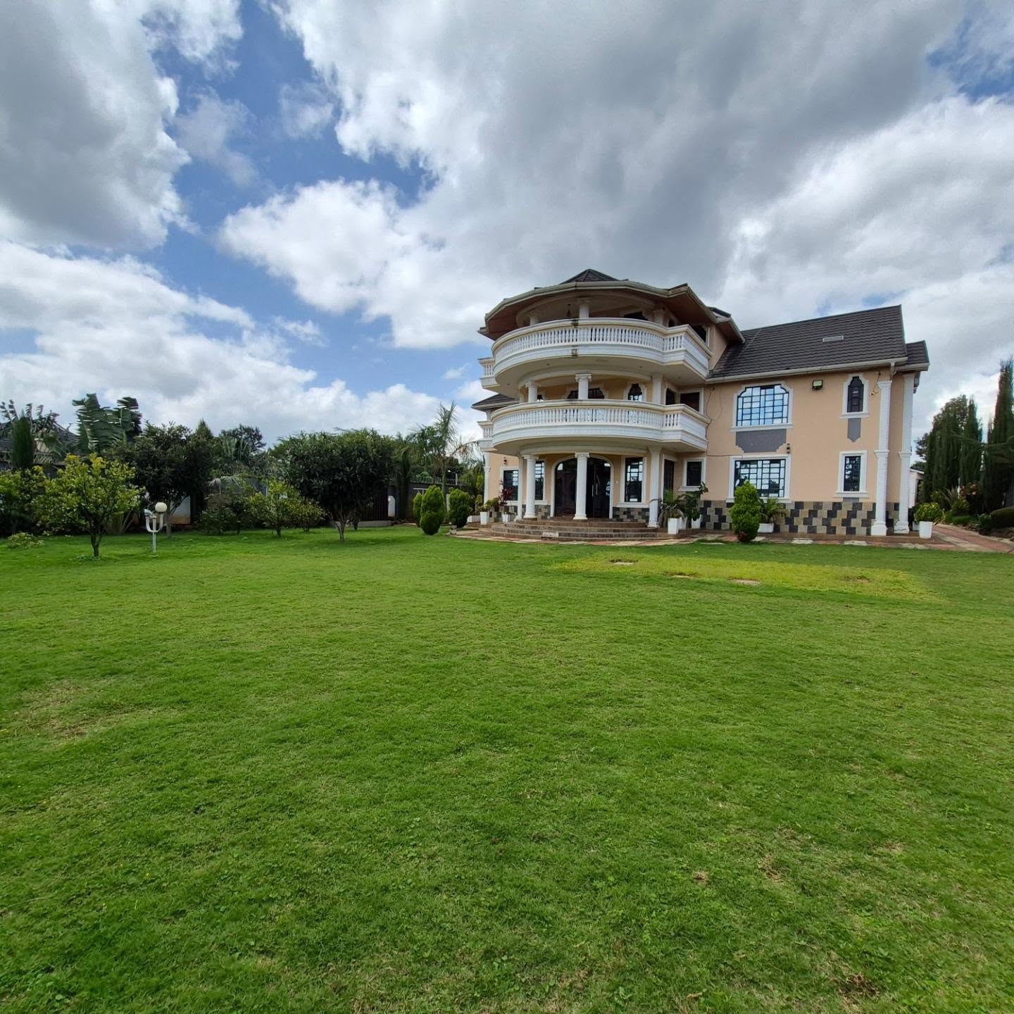 5-Bedroom + DSQ For Rent In Runda thumbnail 2