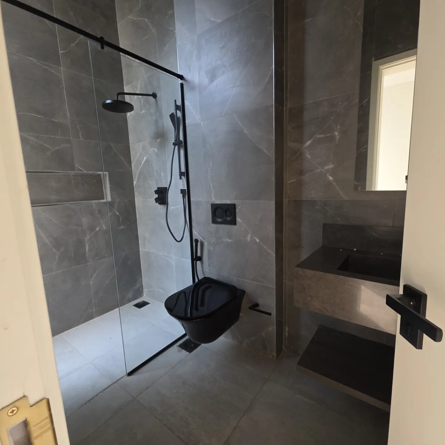 5 Bedroom + SQ Townhouse for Rent thumbnail 8