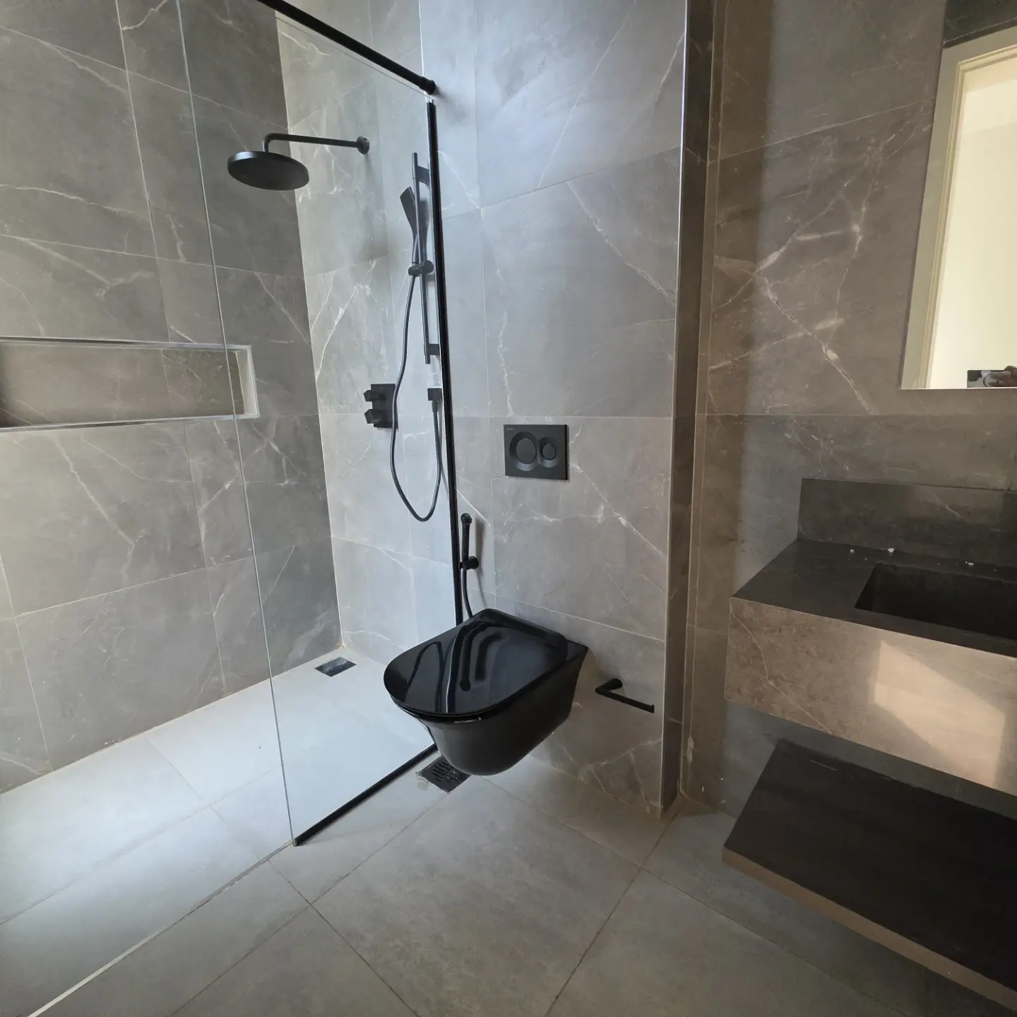 5 Bedroom + SQ Townhouse for Rent thumbnail 14