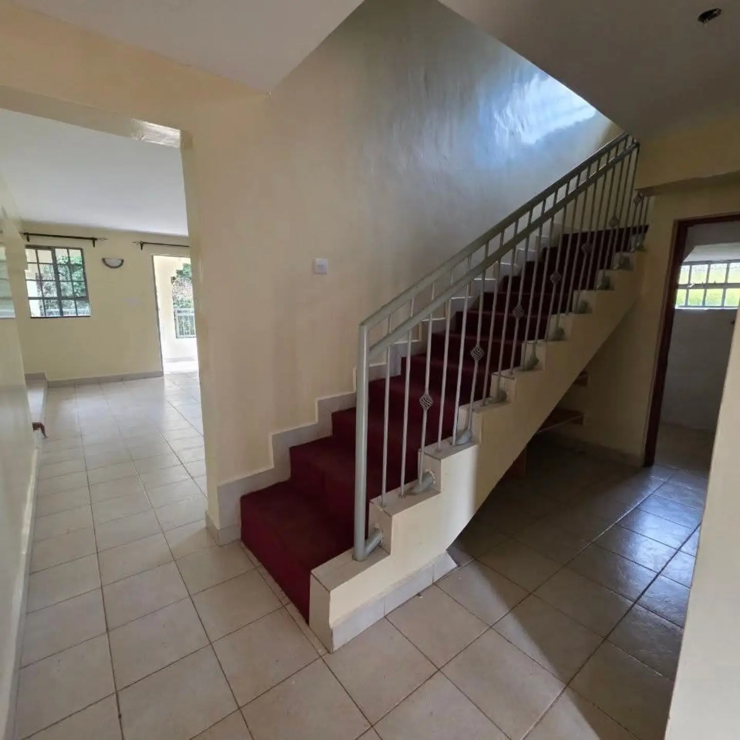 4 Bedroom House with DSQ for Rent on Kiambu Road thumbnail 4