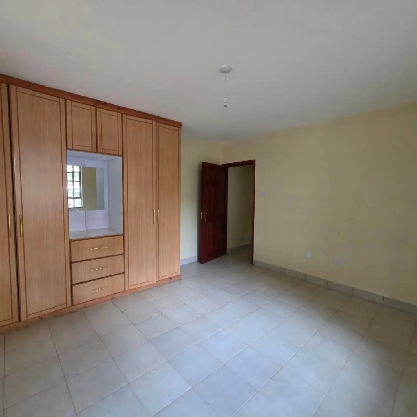 4 Bedroom House with DSQ for Rent on Kiambu Road thumbnail 7