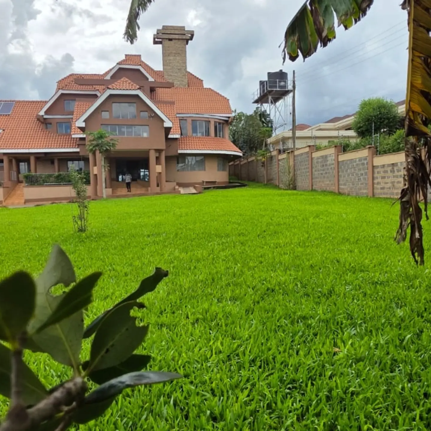 8 Bedroom House For Sale In Runda — Runda, Nairobi