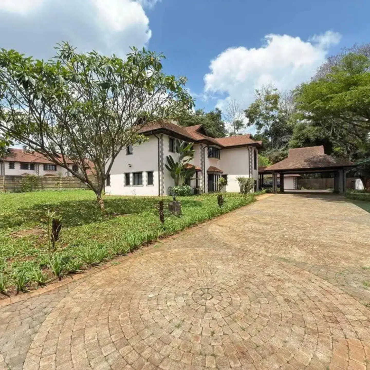 Elegant 5-Bedroom House on Half Acre . — Nairobi, Nairobi