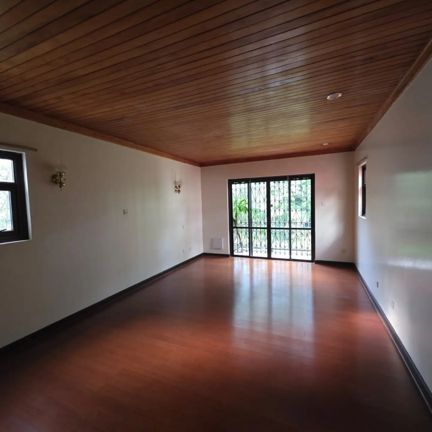 5-Bedroom House | Muthaiga thumbnail 11