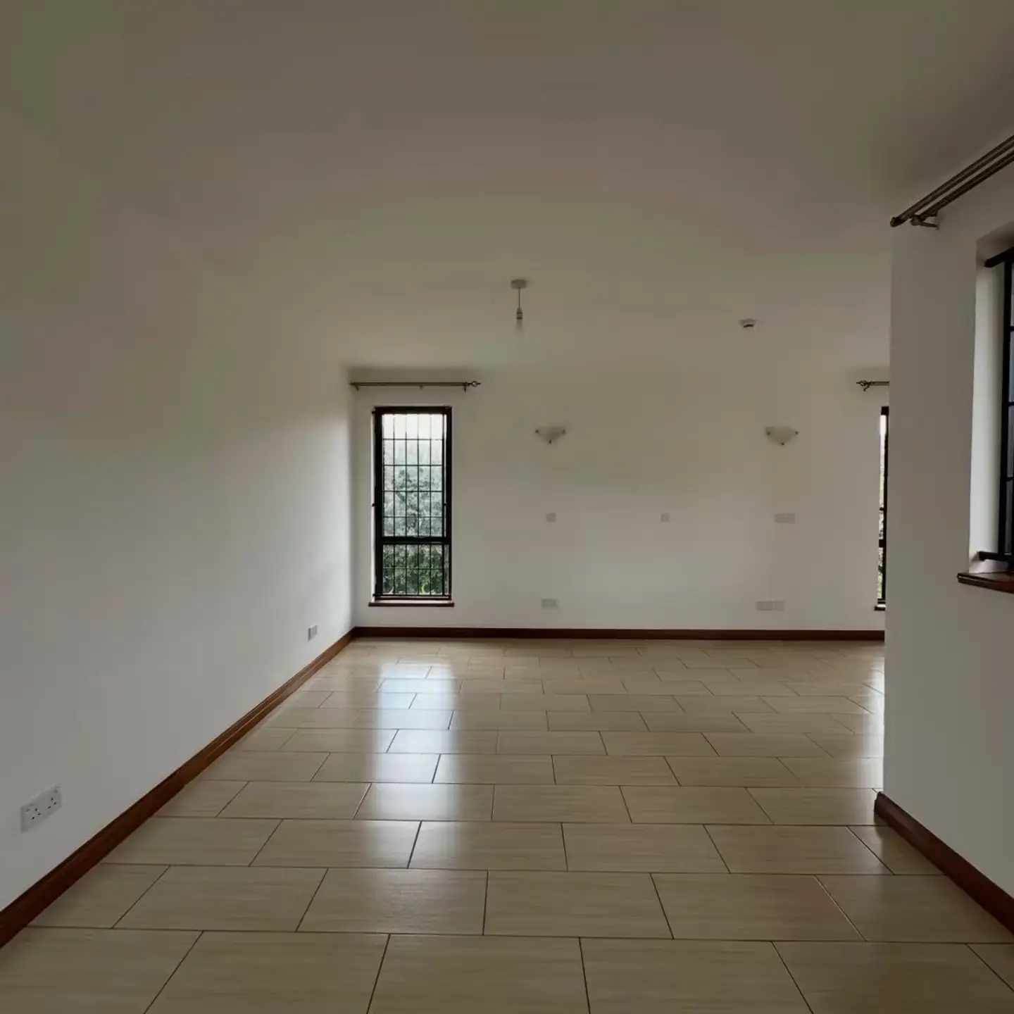 4 BEDROOM TOWNHOUSE FOR RENT — RUNDA, NAIROBI thumbnail 5