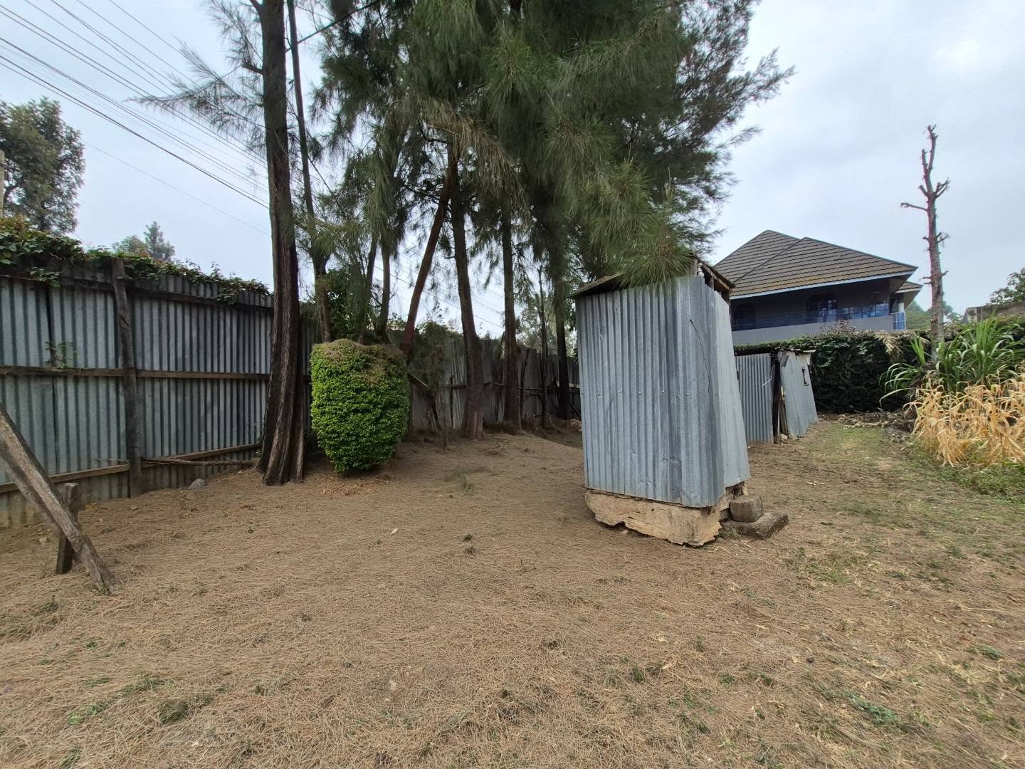 1/4 Acre Plot For Sale in Thome Estate thumbnail 3