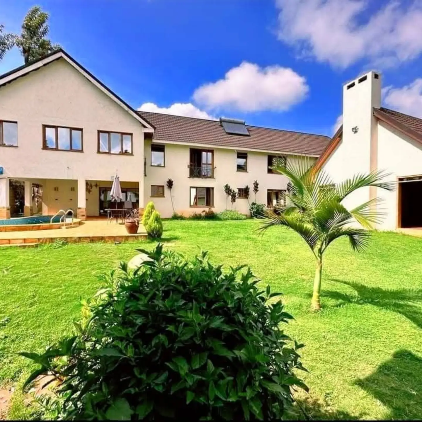 Spacious 7-Bedroom House for Sale in Nairobi thumbnail 2