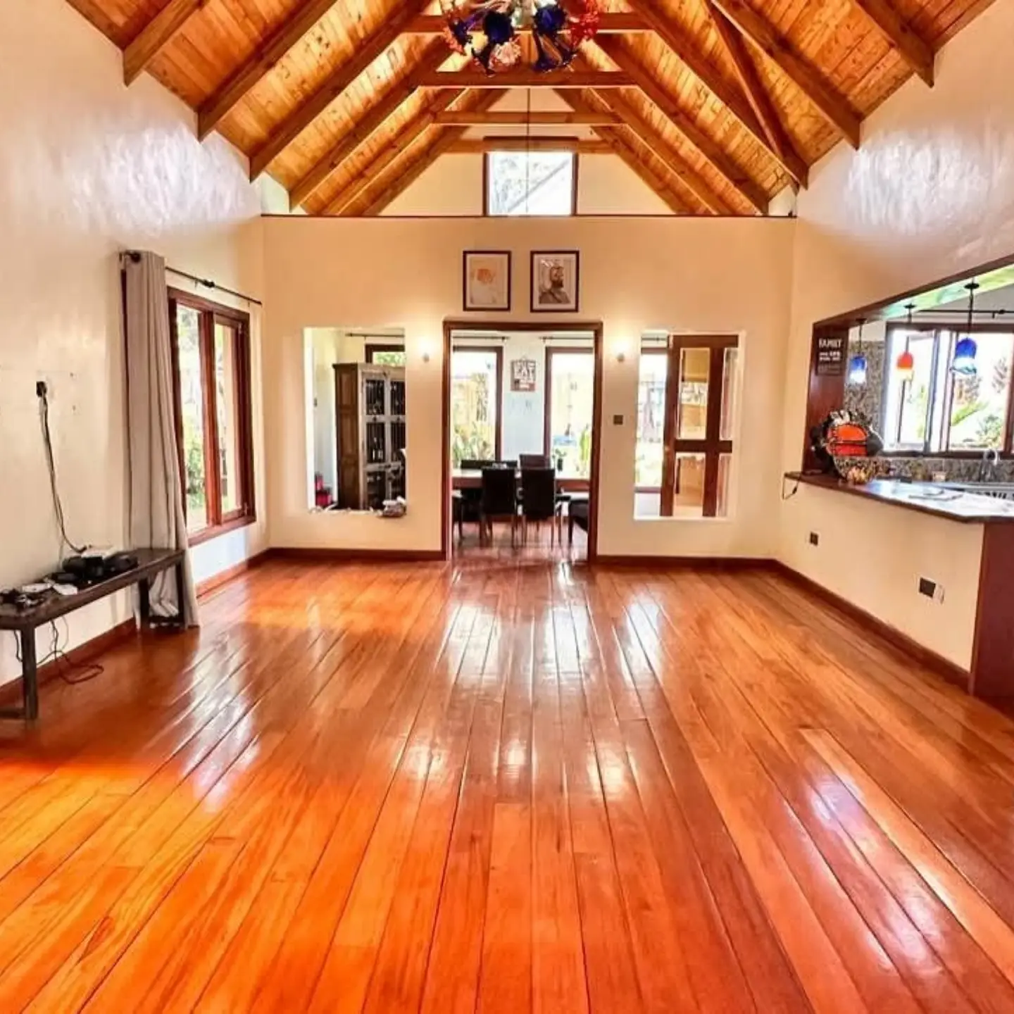 Spacious 7-Bedroom House for Sale in Nairobi thumbnail 6