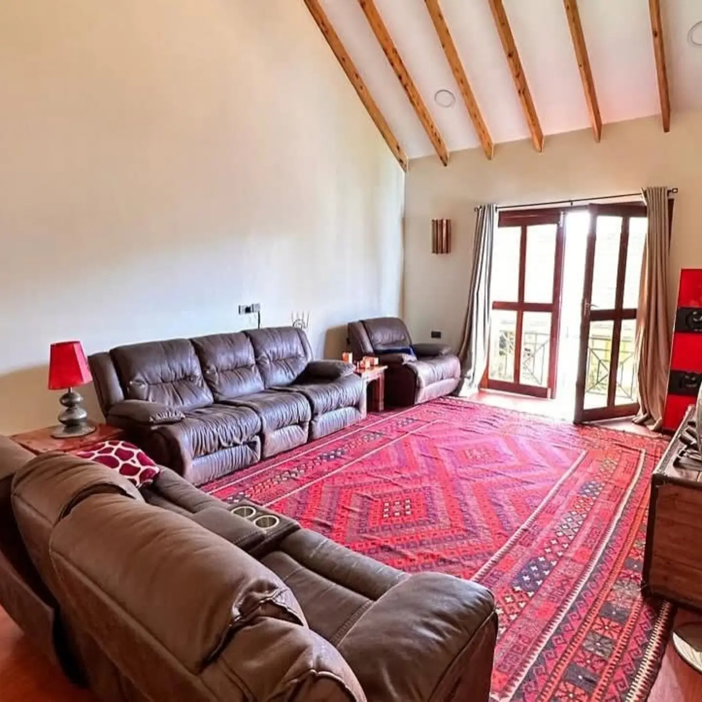 Spacious 7-Bedroom House for Sale in Nairobi thumbnail 7