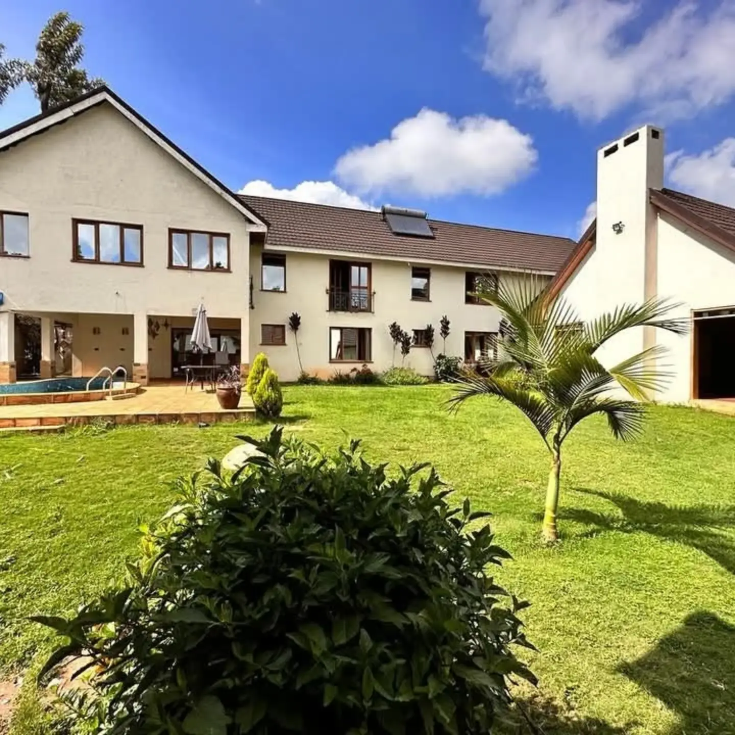 Spacious 7-Bedroom House for Sale in Nairobi thumbnail 14