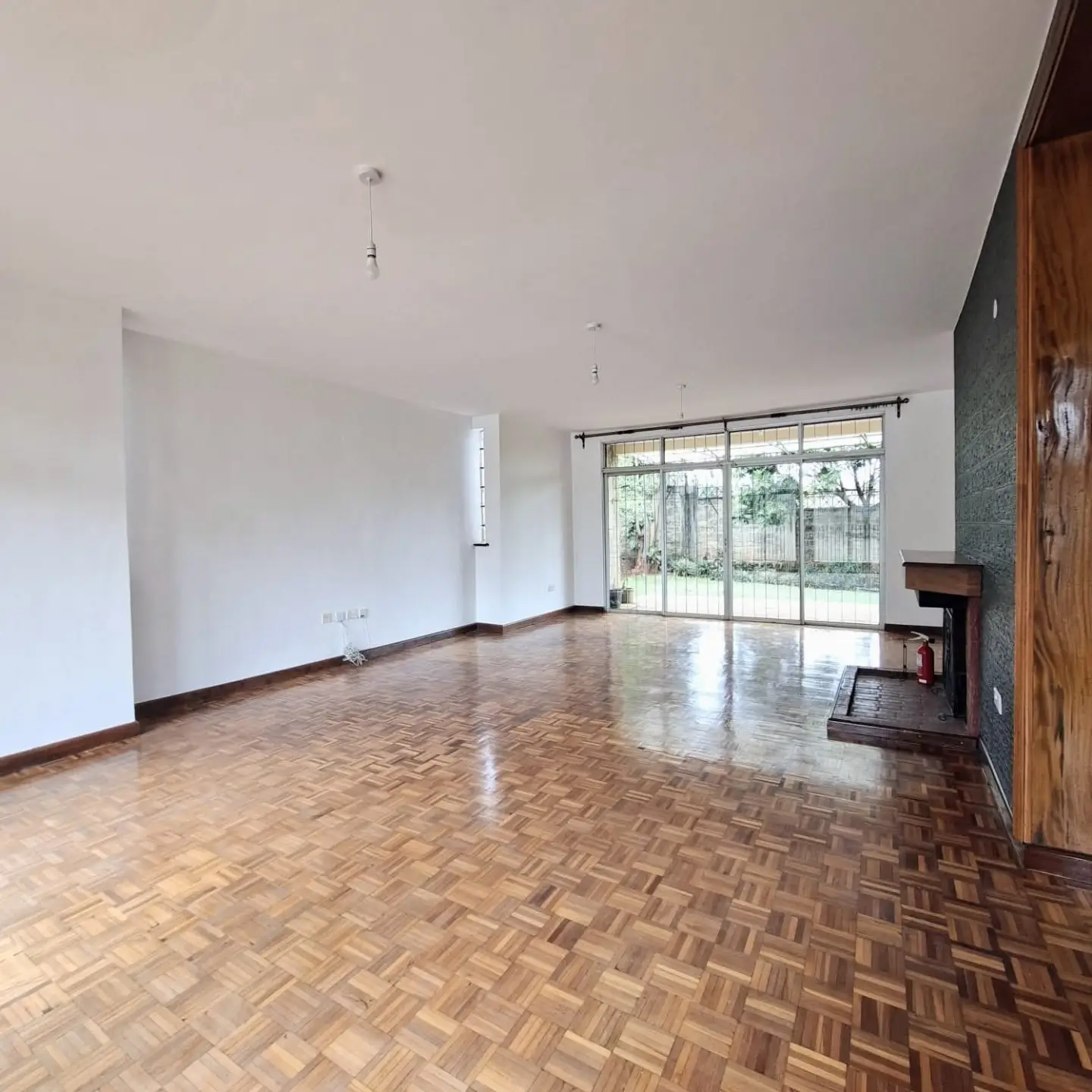 Serene 5 Bedroom Home for Rent in Kitisuru thumbnail 11