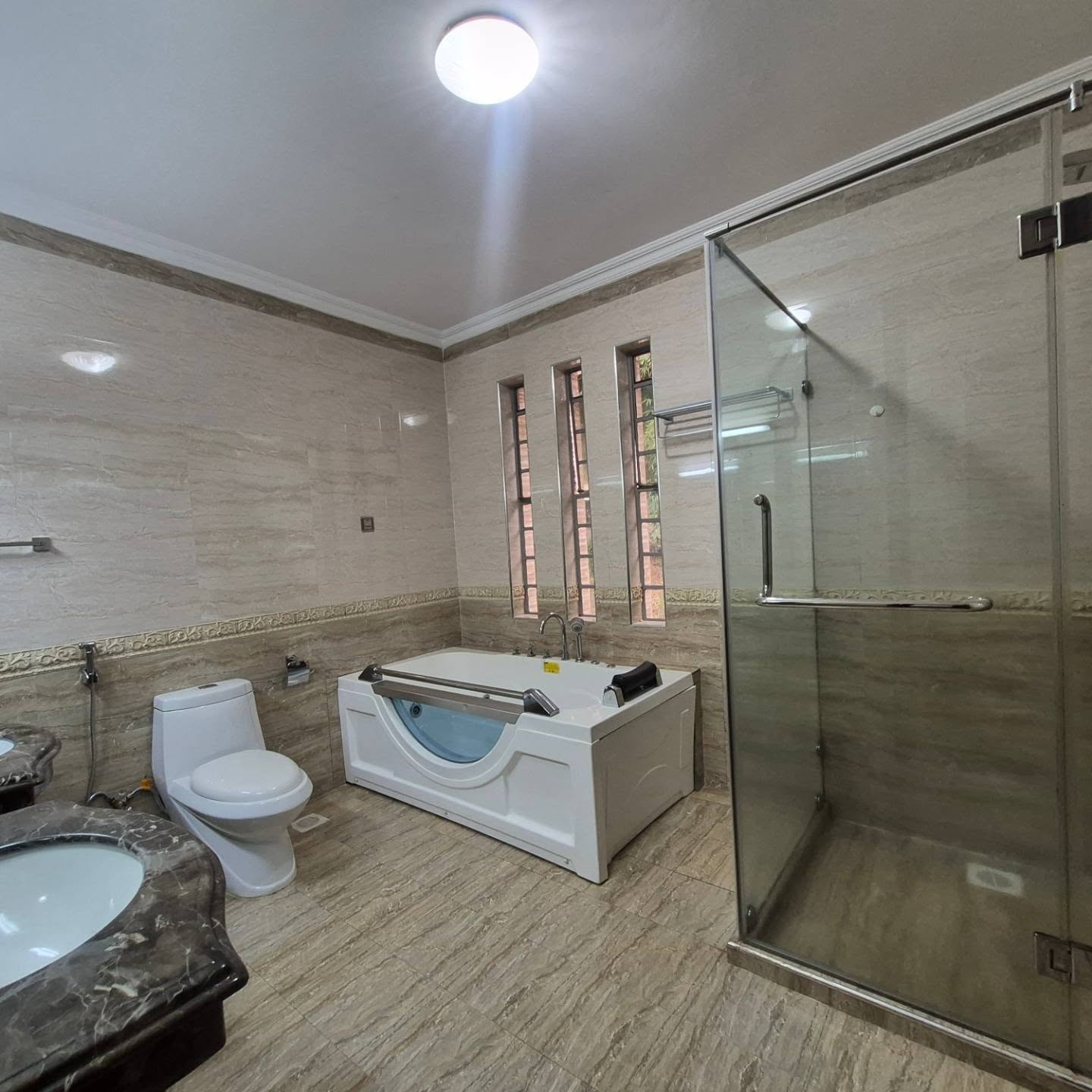 Luxury 5 Bedroom Villa for Rent in Westlands thumbnail 17
