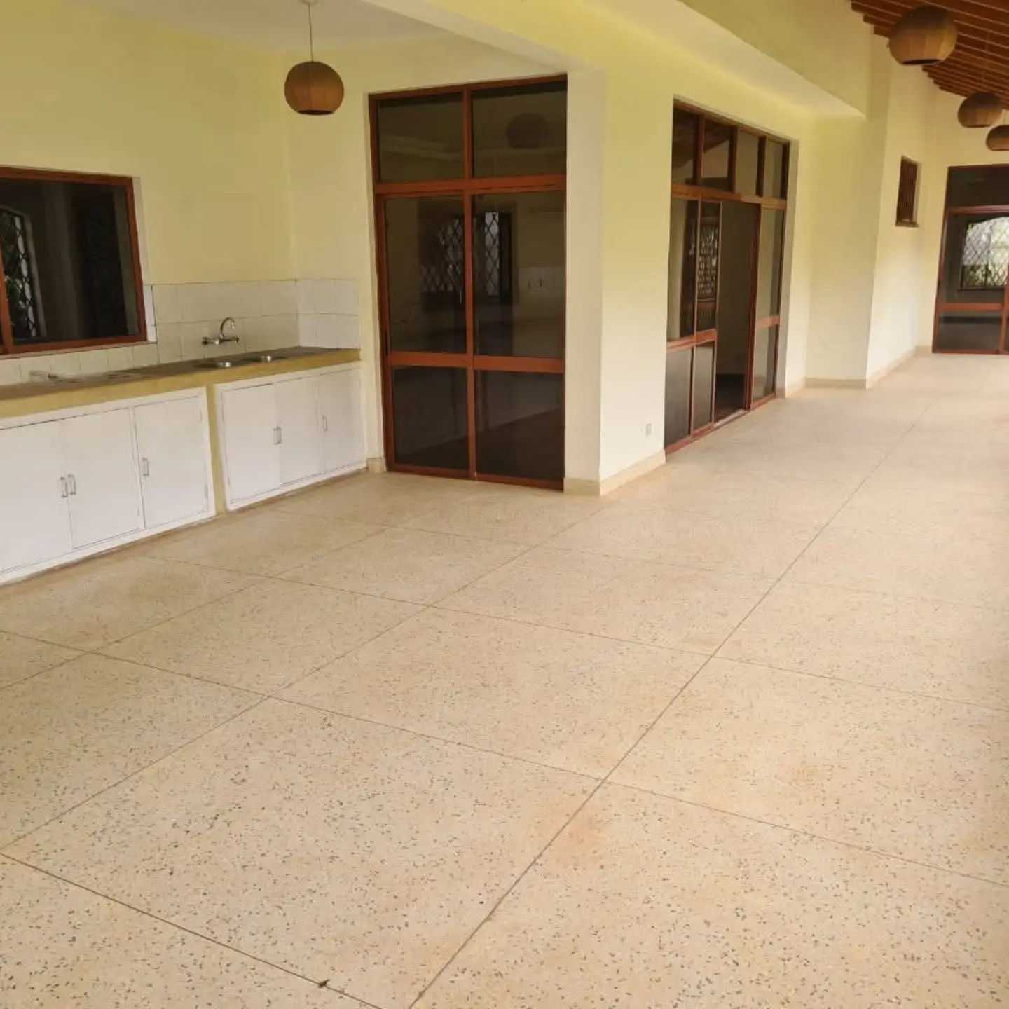 Luxury 5 Bedroom House for Rent in Nairobi thumbnail 6