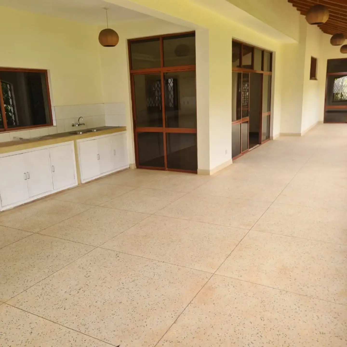Luxury 5 Bedroom House for Rent in Nairobi thumbnail 9