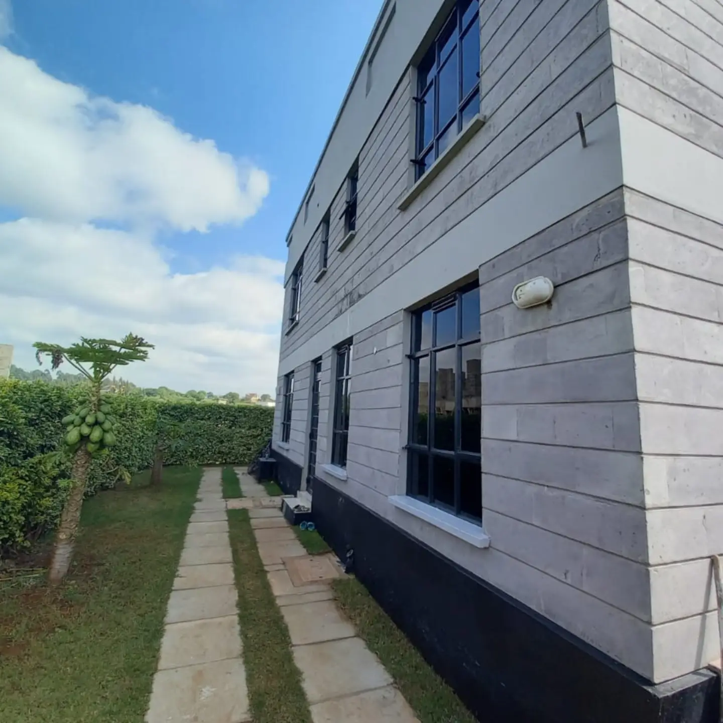 Modern 4 Bedroom Maisonette for Sale in Kiambu thumbnail 9