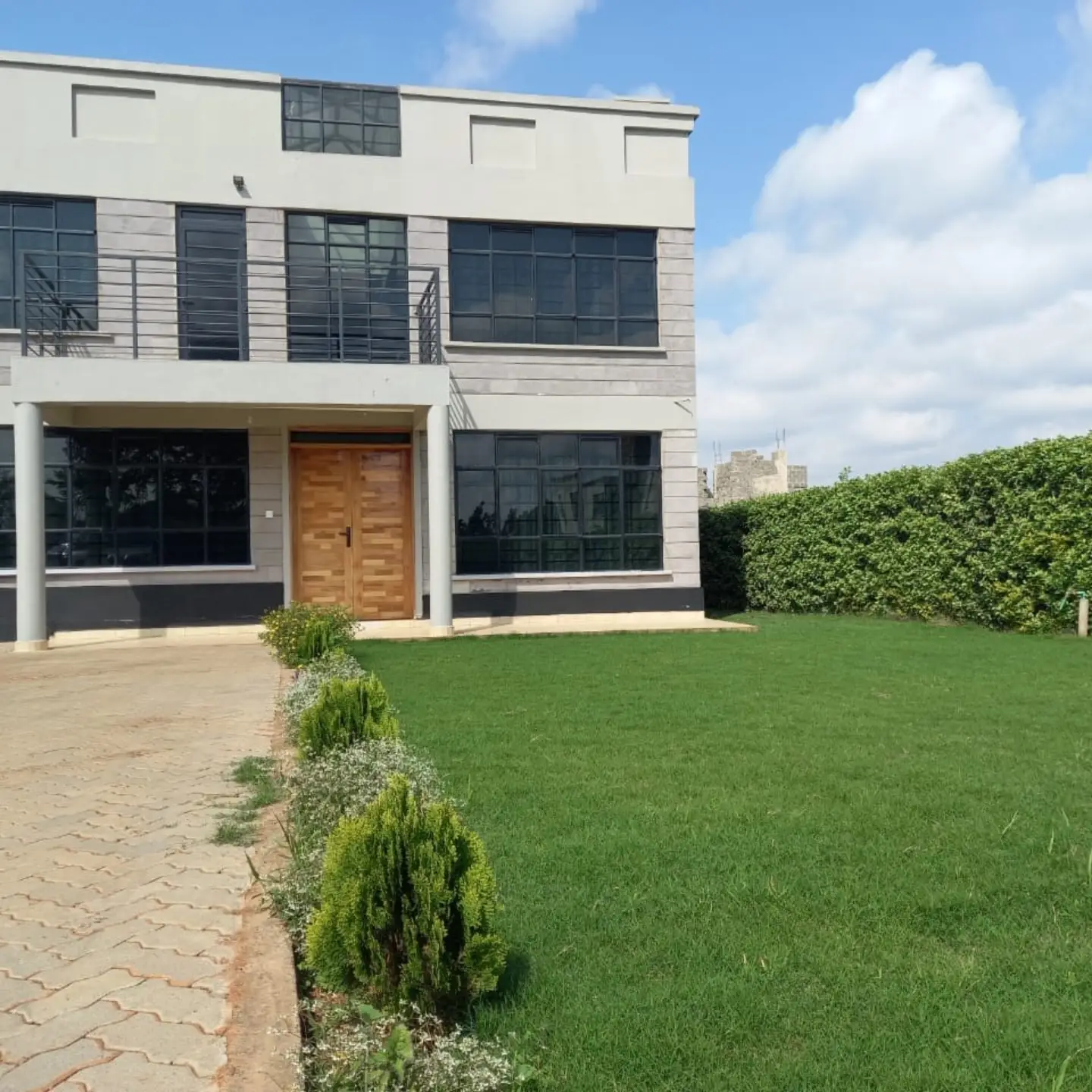 Modern 4 Bedroom Maisonette for Sale in Kiambu thumbnail 10