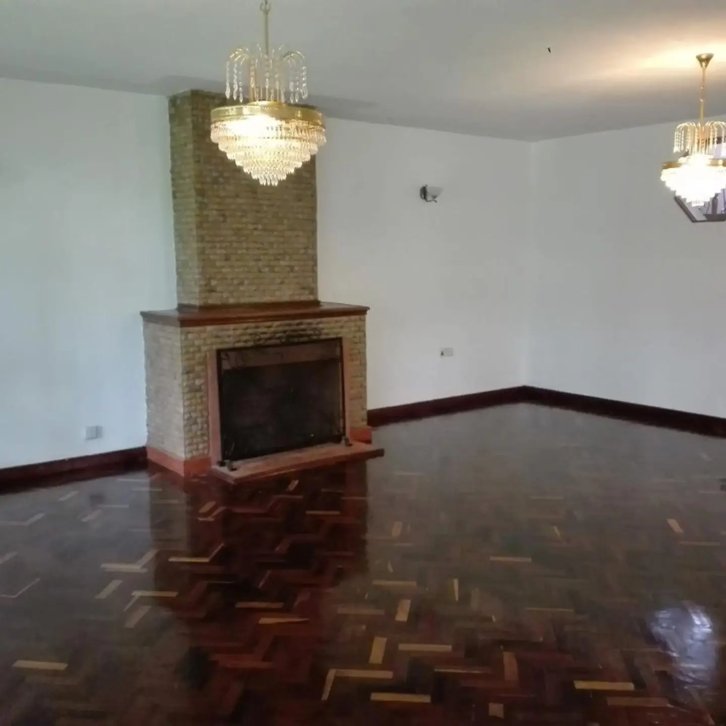 Luxury 6 Bedroom House For Sale in Runda thumbnail 4
