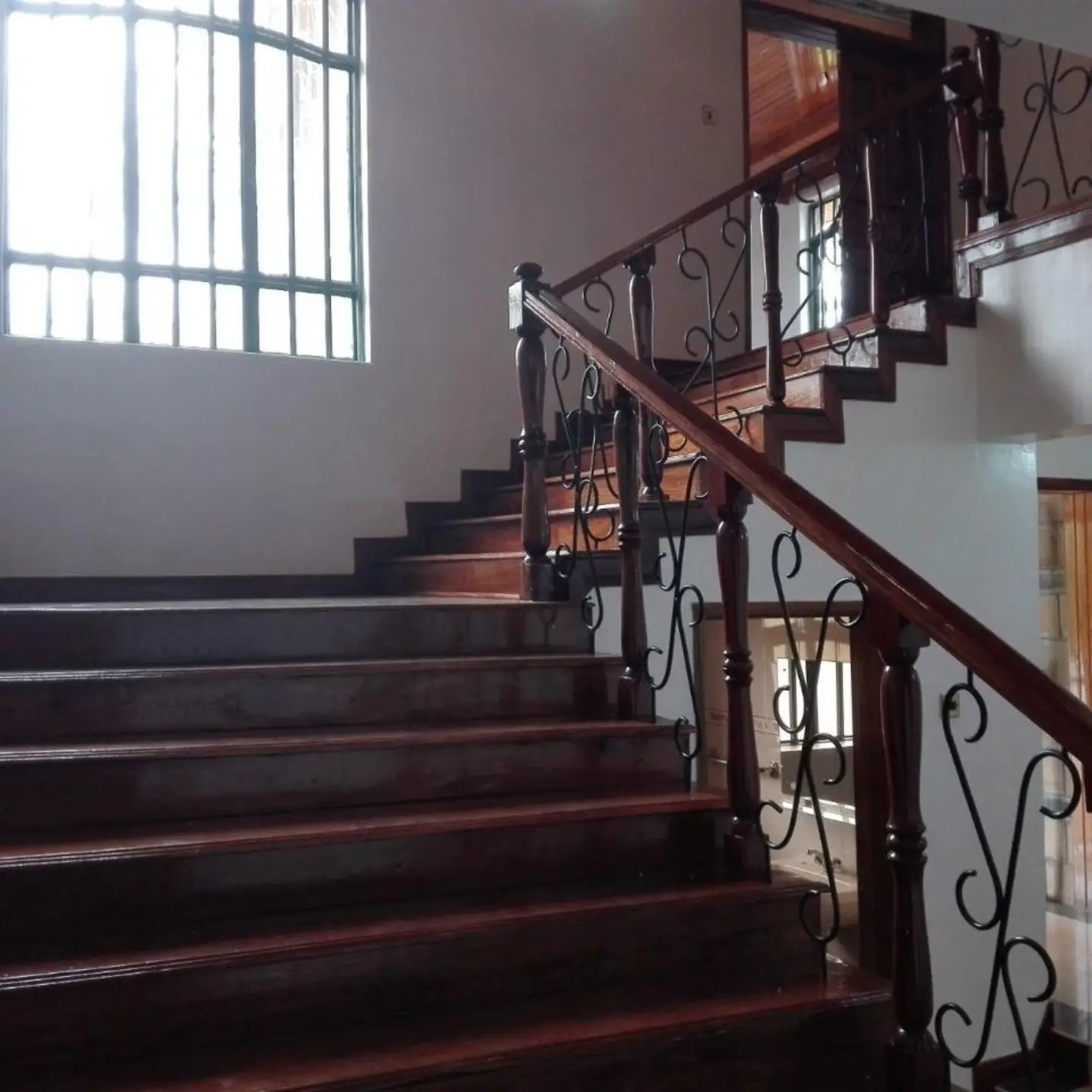 Luxury 6 Bedroom House For Sale in Runda thumbnail 7