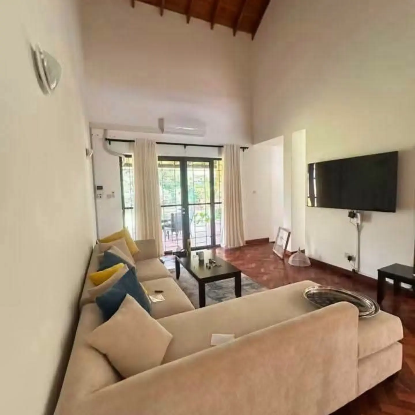 Luxury 5 Bedroom Villa for Rent in Runda thumbnail 4