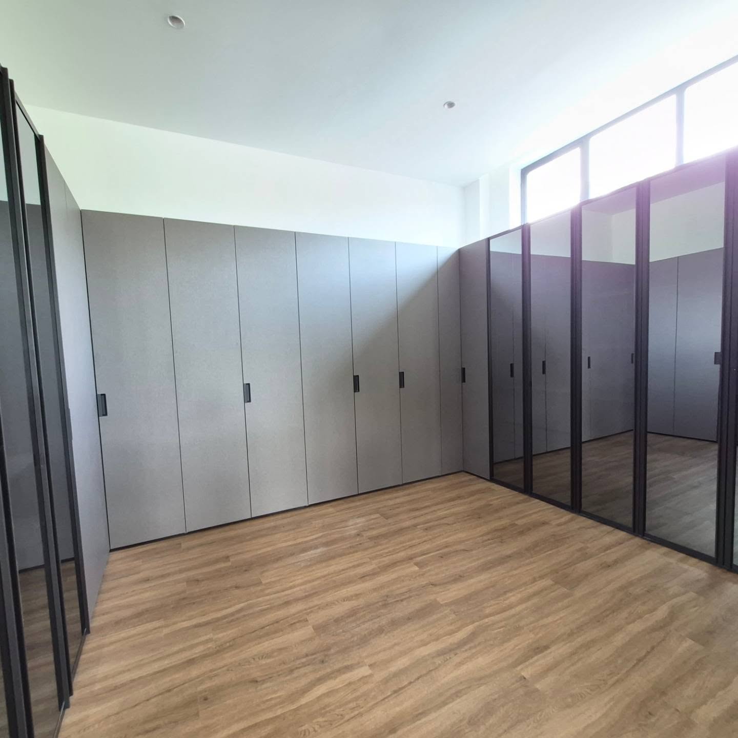 Modern 5 Bedroom Home for Sale in Nairobi thumbnail 10