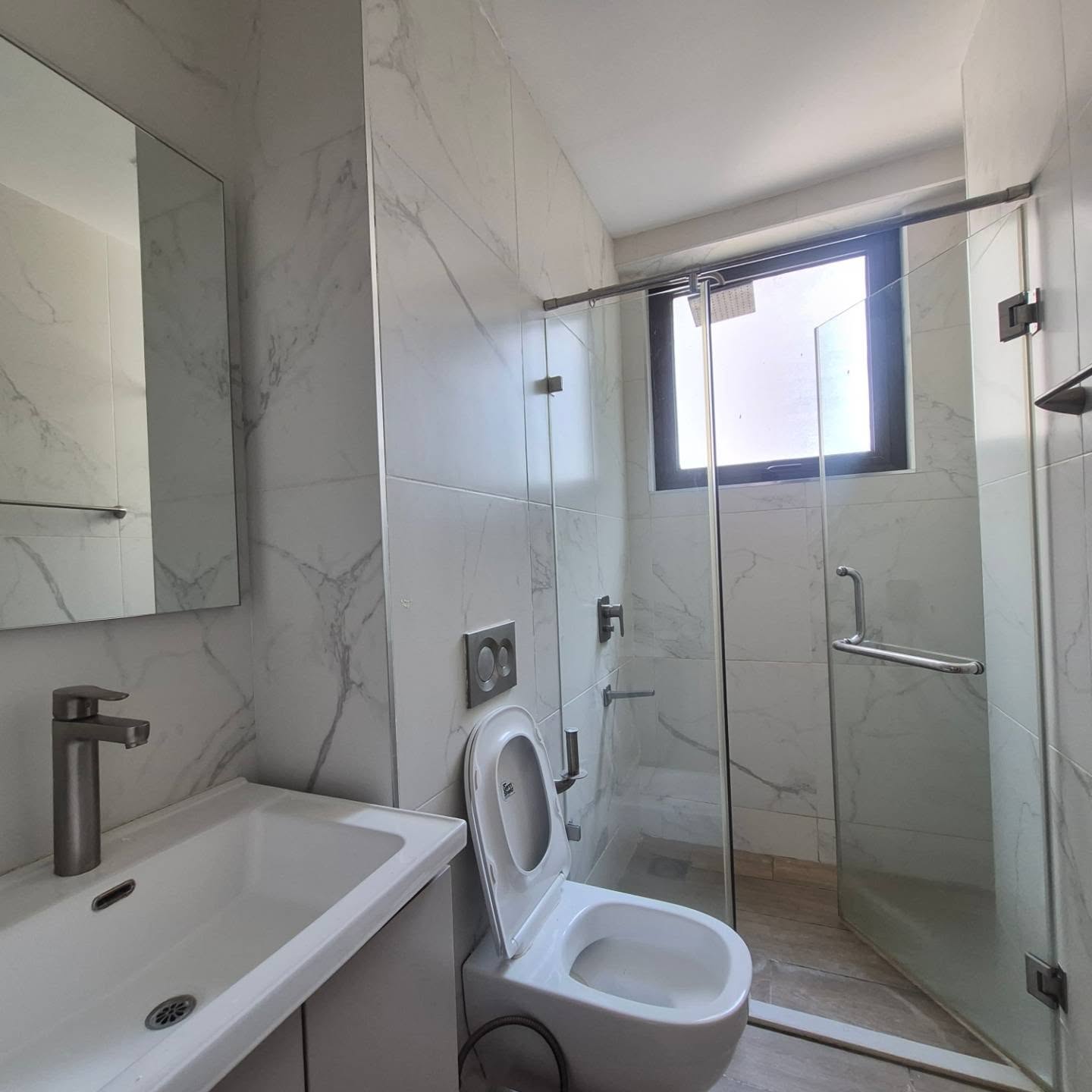 Spacious 2 Bedroom Apartment for Rent in Riverside thumbnail 11