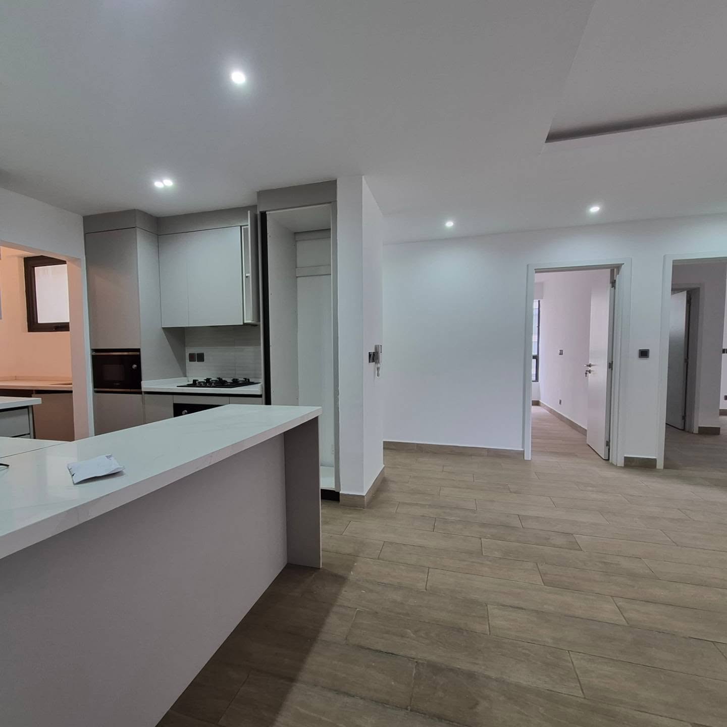 Spacious 2 Bedroom Apartment for Rent in Riverside thumbnail 12