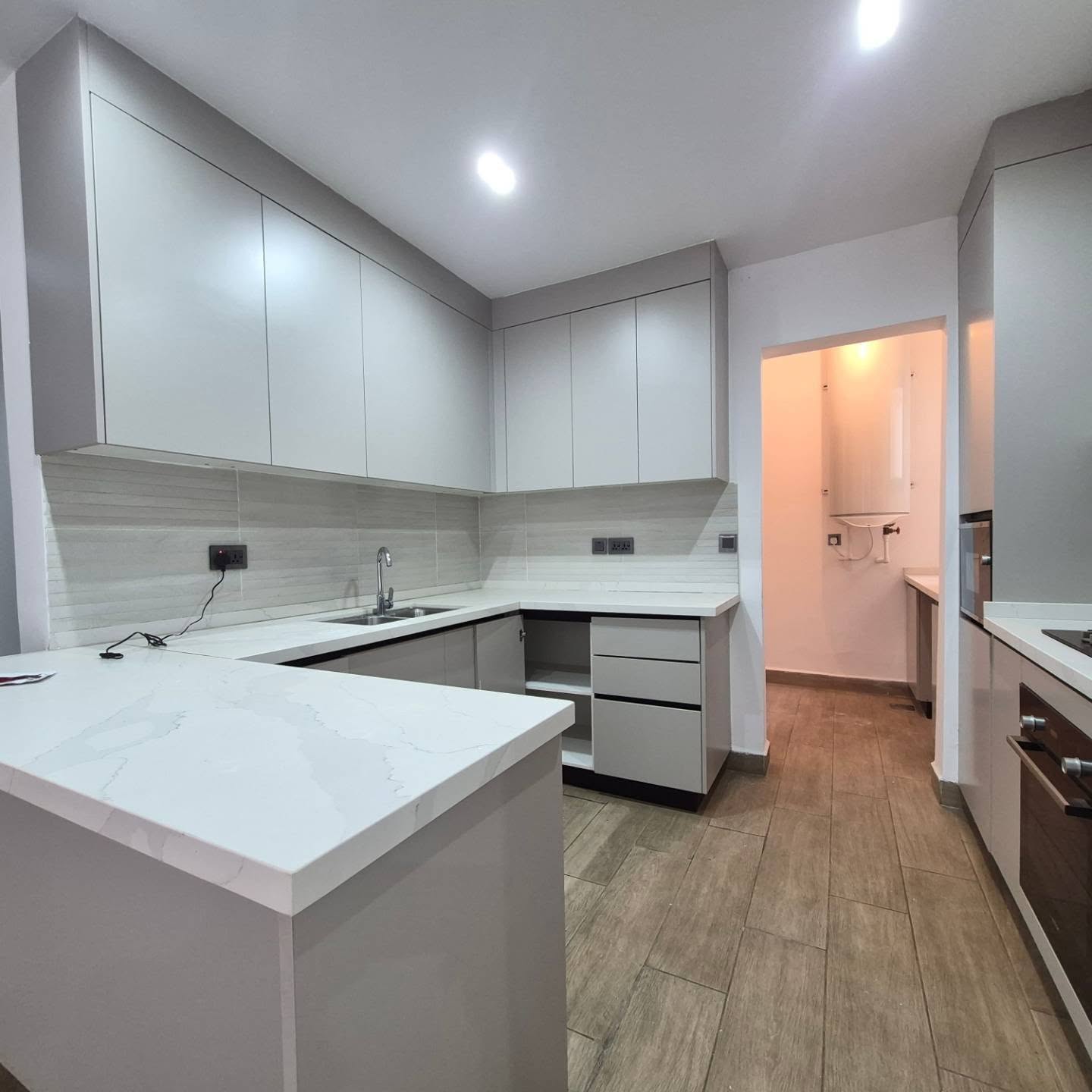 Spacious 2 Bedroom Apartment for Rent in Riverside thumbnail 13
