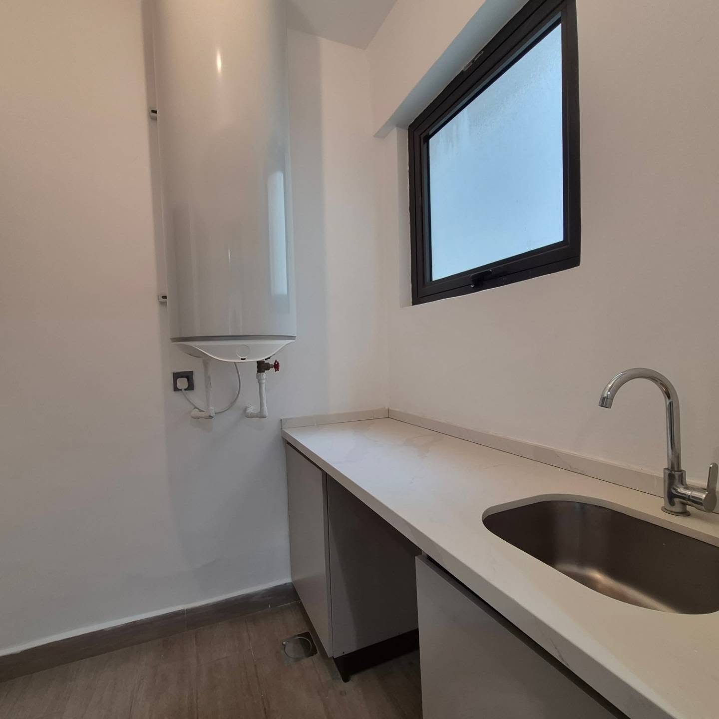 Spacious 2 Bedroom Apartment for Rent in Riverside thumbnail 15