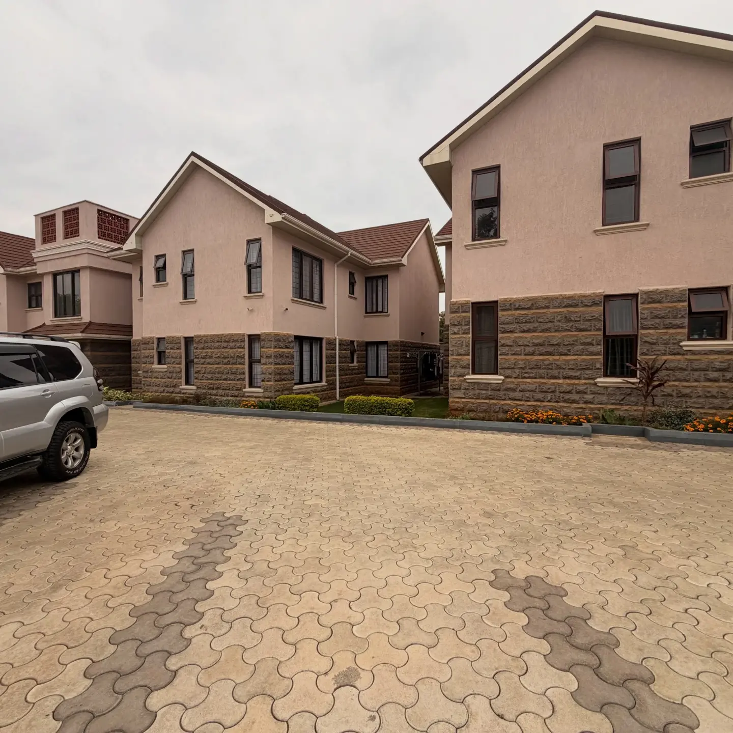Spacious 3 Bedroom Townhouse For Rent In Nairobi thumbnail 2