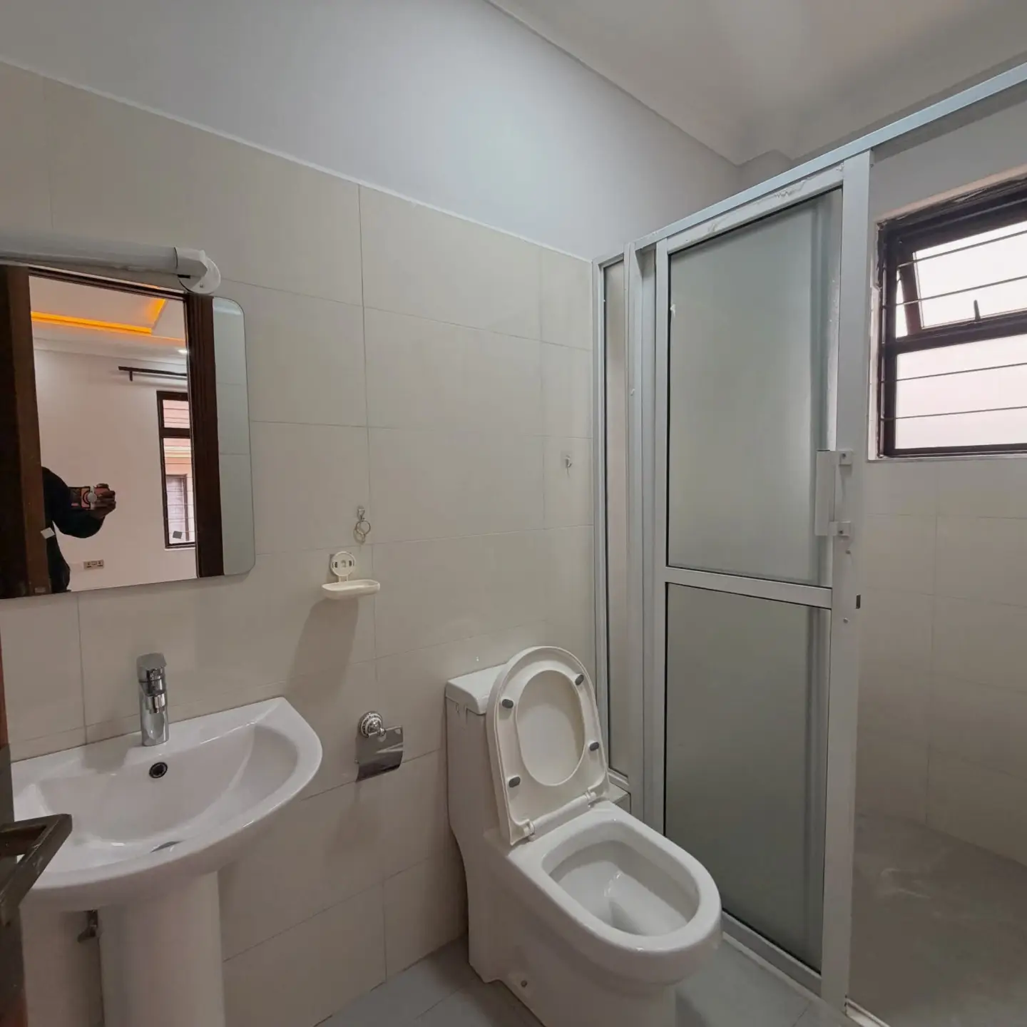 Spacious 3 Bedroom Townhouse For Rent In Nairobi thumbnail 12