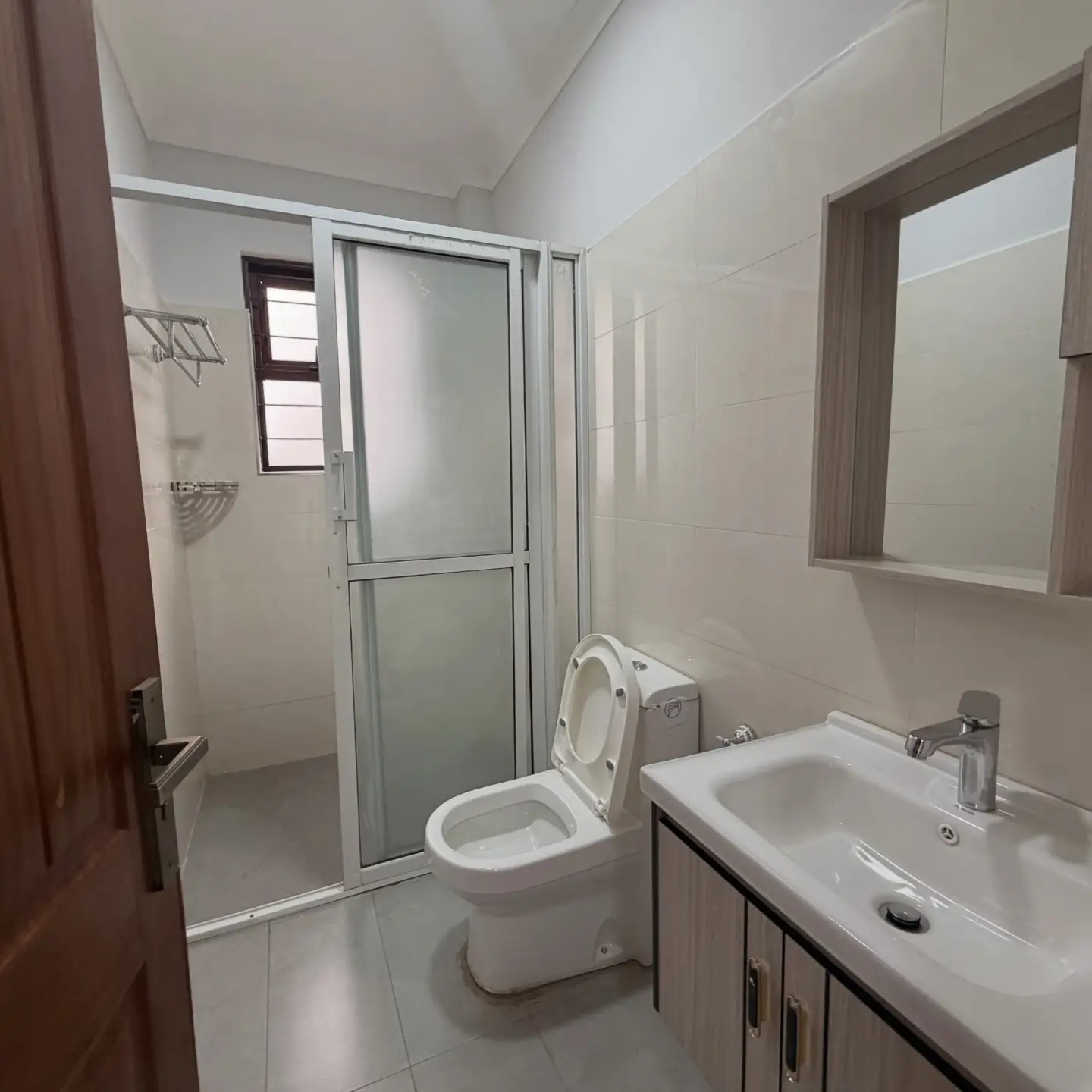 Spacious 3 Bedroom Townhouse For Rent In Nairobi thumbnail 16